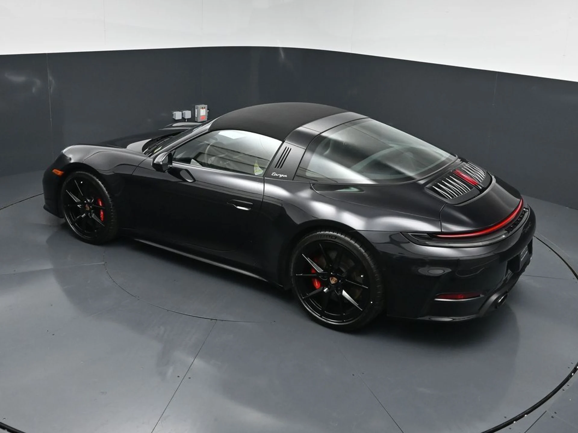 mph013_2136461633_af4fdd9ca0b12f06da9e8eb43bf6a522x_9f59a9de65