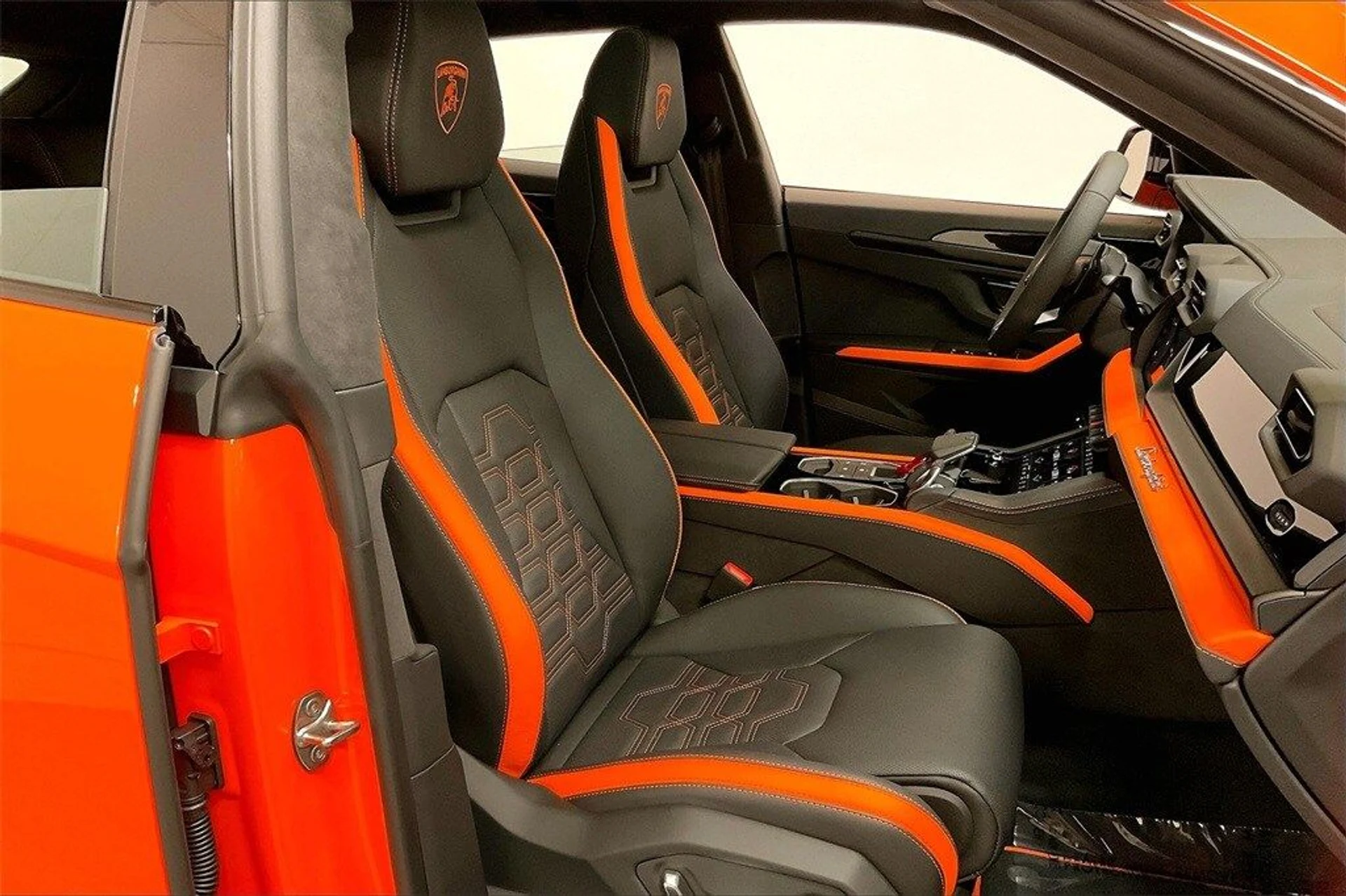 mph013_2137117525_3efc33a23c43e410489406846a896e08x_41711cec8a