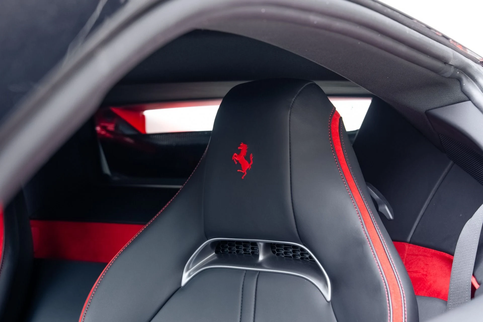 mph013_2144227564_Used_2023_Ferrari_SF_90_Stradale_1773856077_bfd994a2e9