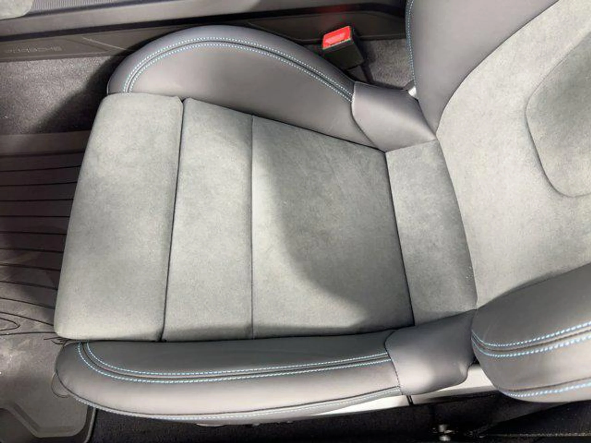 mph013_2145773623_EQ_Dw_L6i_G4_YMHF_np2n_K_Rgq3v7_Vs_3eb9101402