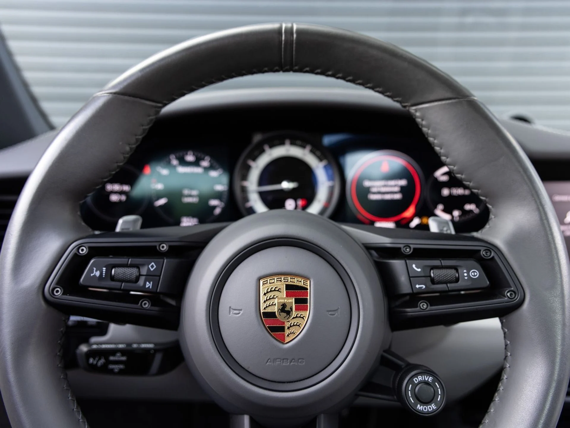 mph013_214598871_14_0e18c4ceaf