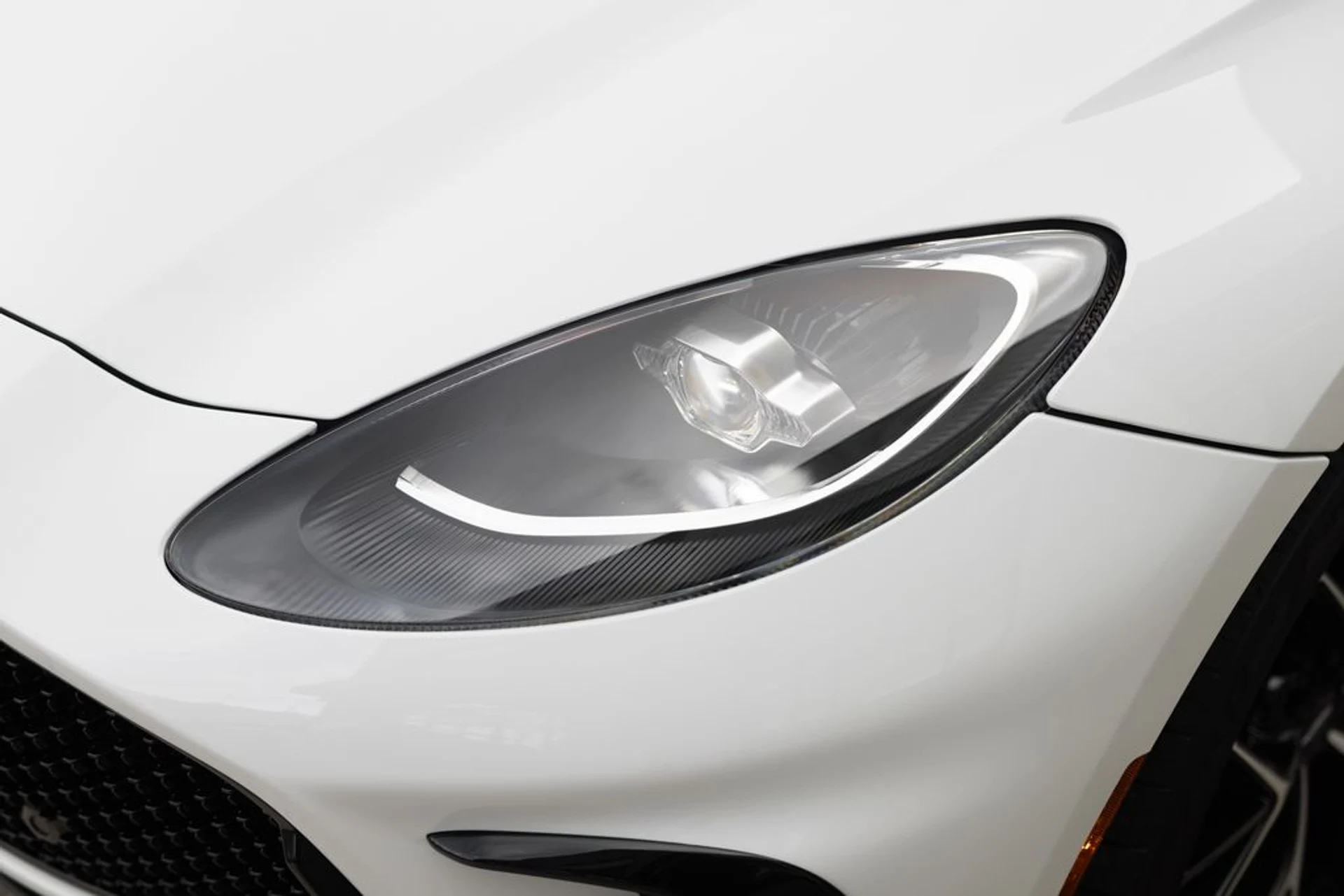 mph013_2147617262_ae5d582aa375314ae6488c6a90812233x_f1d0c2c0ab