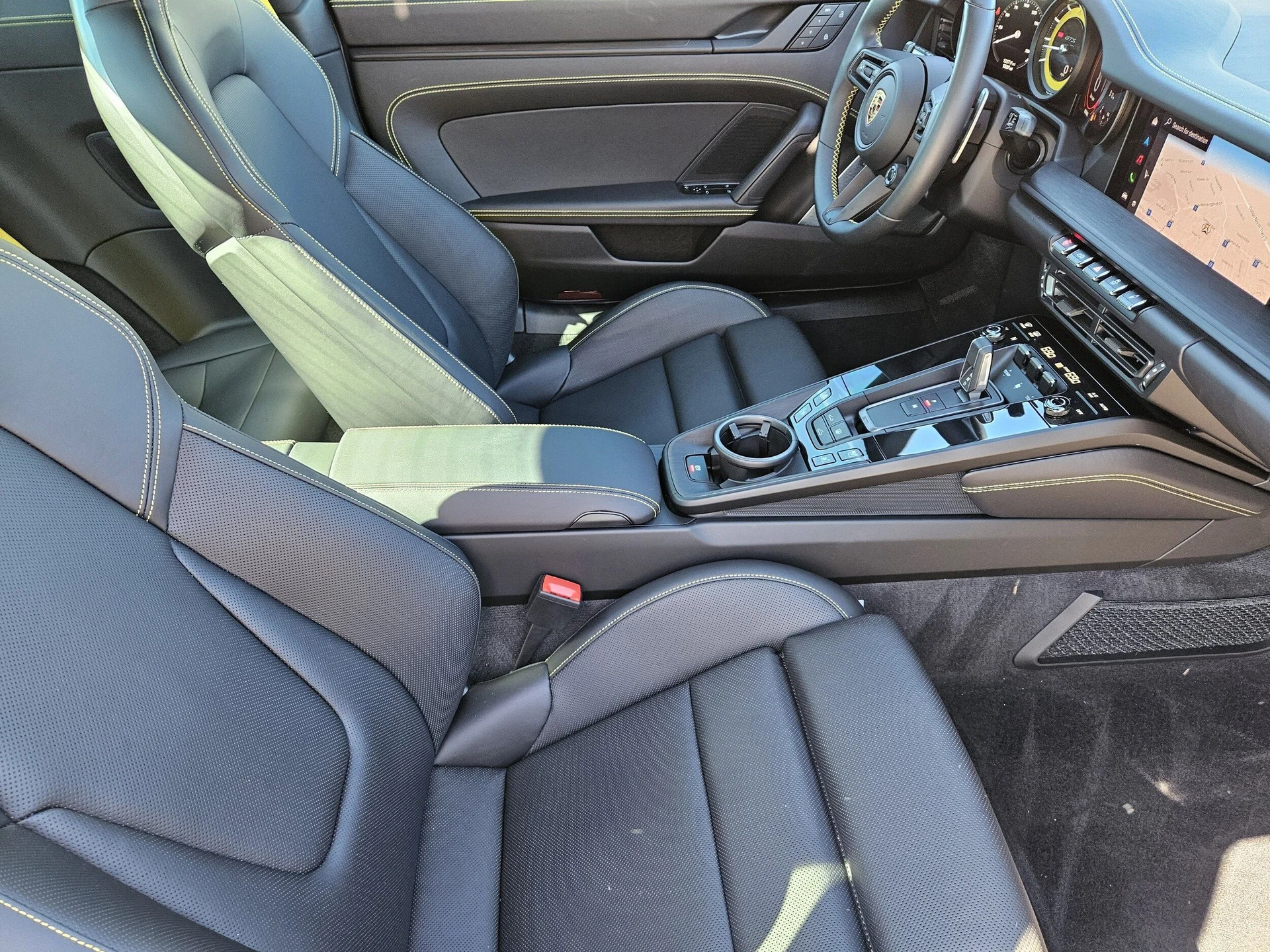 mph013_2148289650_8515a8ea55b3e379406b0bbe8cb8a8d8x_e80c0e9be9