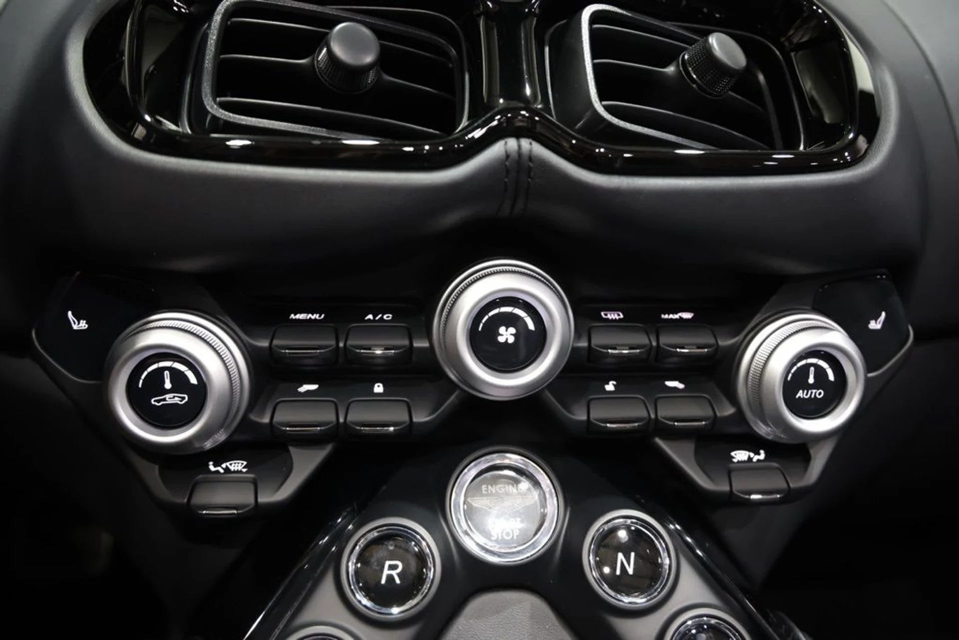 mph013_2151218765_yki3lrnbn5p9bkgy6rd5lfioioia_a1c1764647