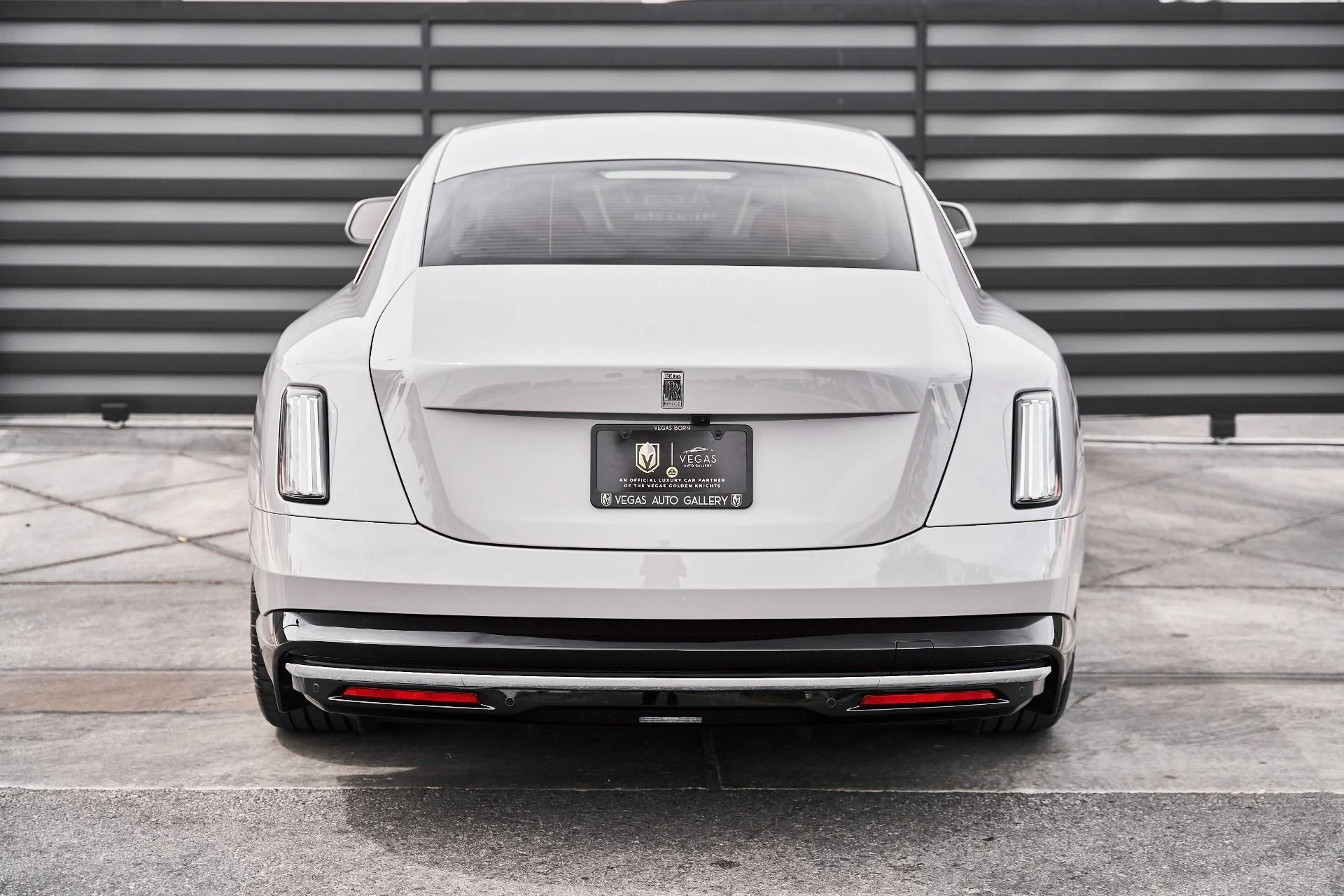 mph013_2153173808_Used_2025_Rolls_Royce_Spectre_Base_1775928253_8d497c3610