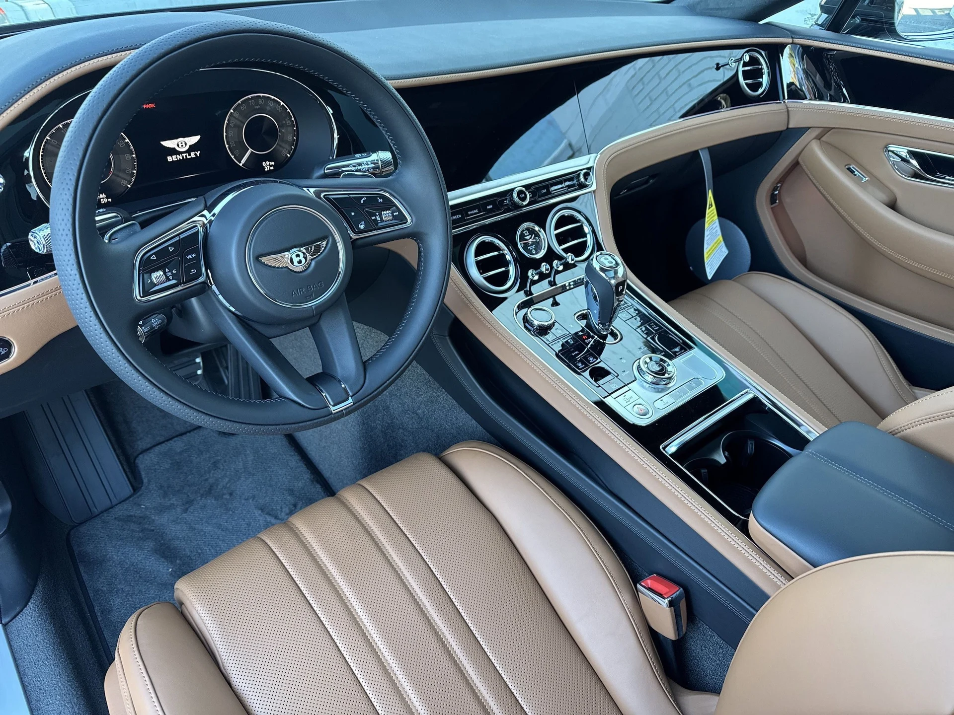 mph013_2156432138_1388f649c627d104792e3cc06305bdddx_f90e8d93f0