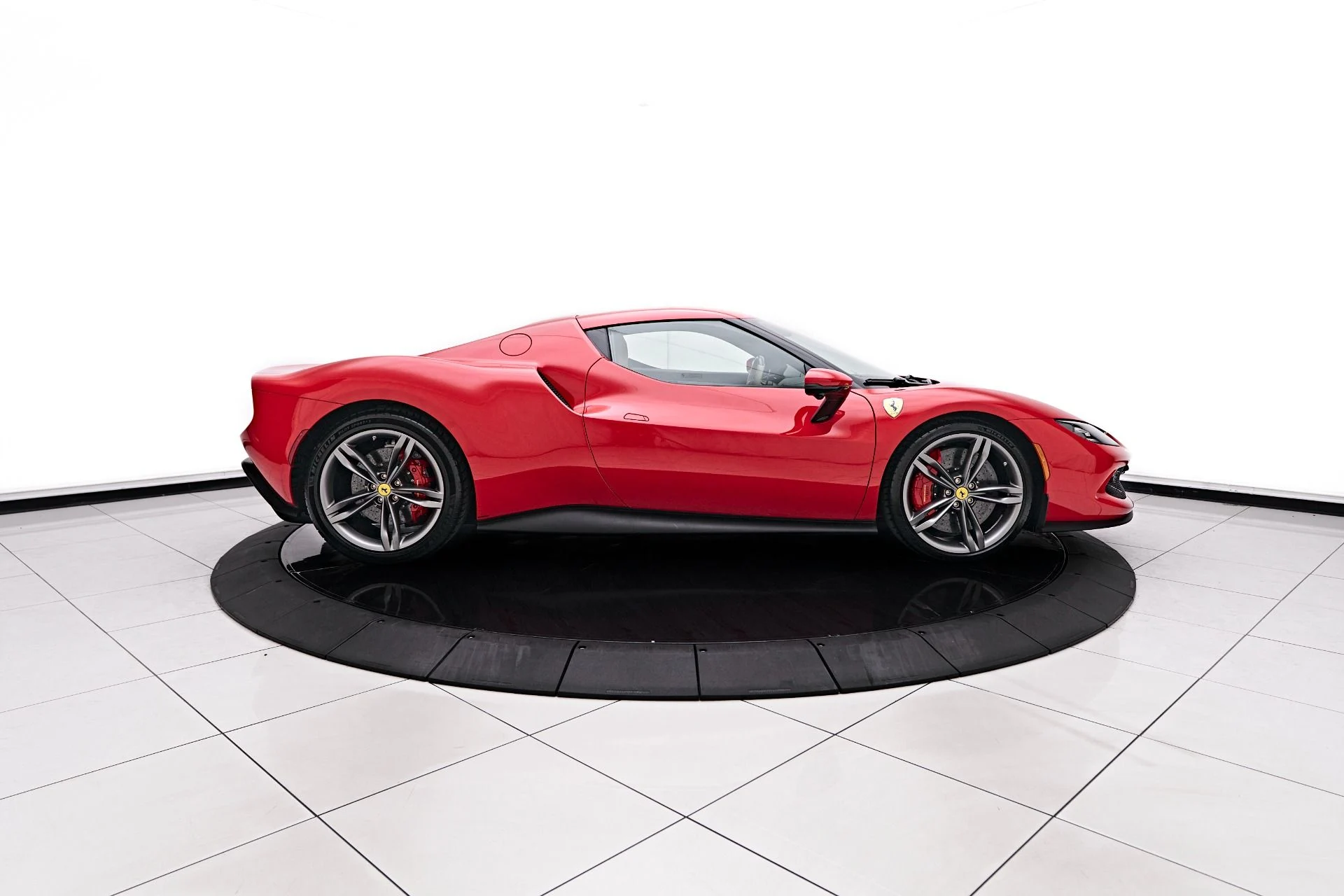 mph013_2159368478_Used_2024_Ferrari_296_GTB_1757101176_c871809afe