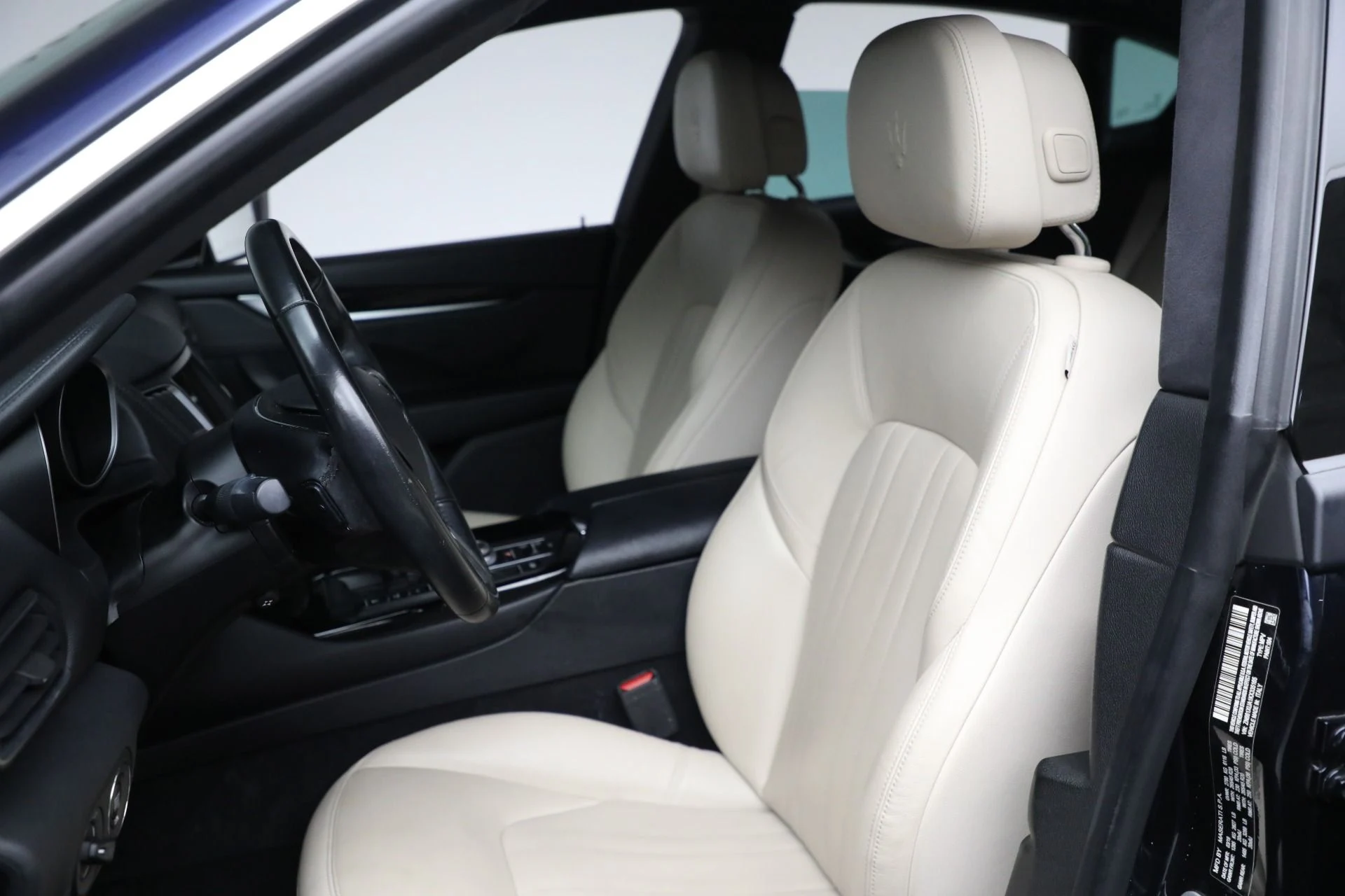 mph013_2162968142_Used_2019_Maserati_Levante_1763071914_e908904db9