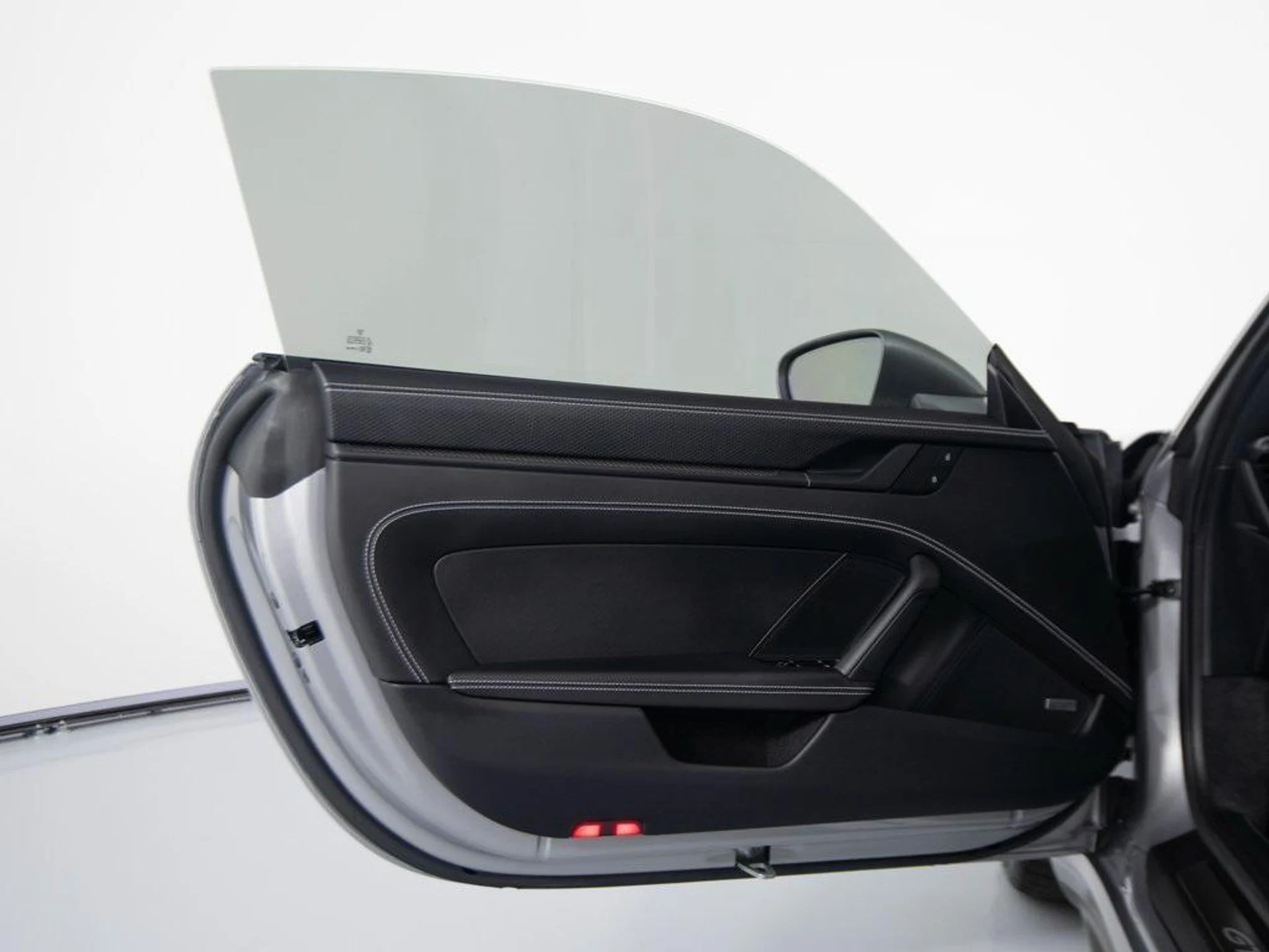 mph013_2163226788_tb_W8p7tx_ZO_94_ZBBG_4gfs_My_lx8_fb26362dbb