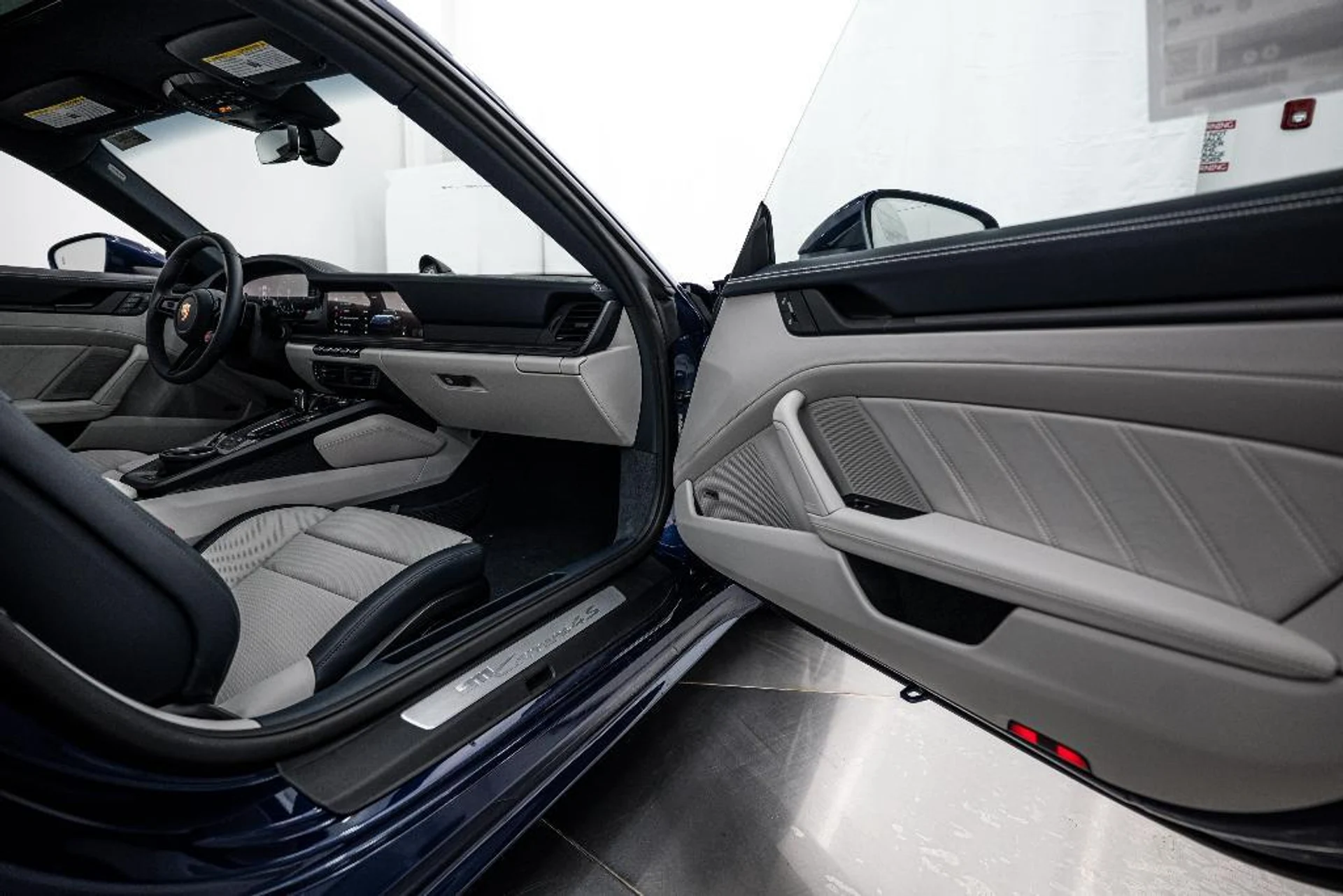 mph013_2165532660_Hg_J_k0_N99_V8d553bab_S_Sw_J_Zq_Fw_af49eabef3