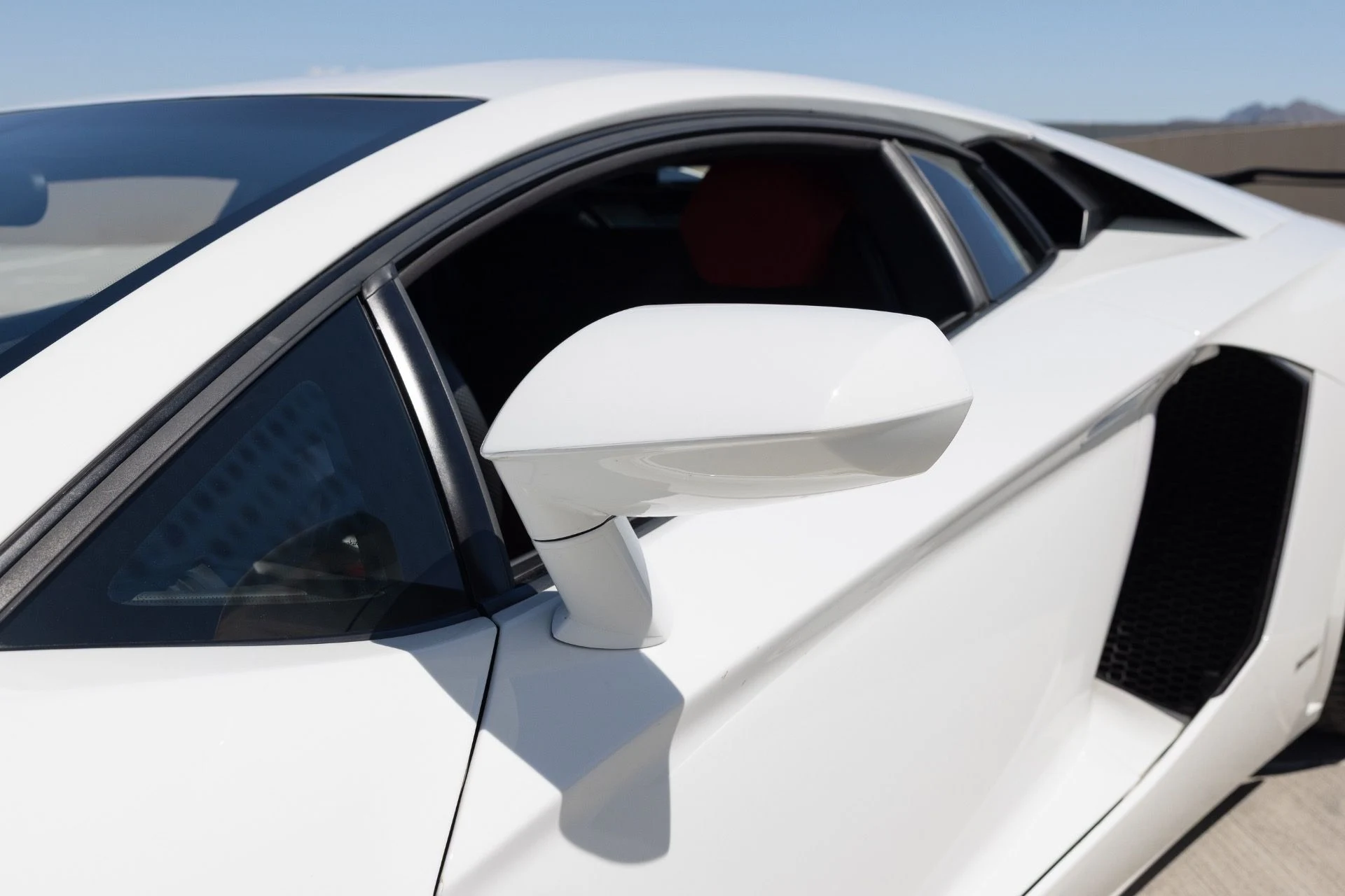 mph013_2168690525_Used_2015_Lamborghini_Aventador_LP_700_4_1785451056_c9c34ae868
