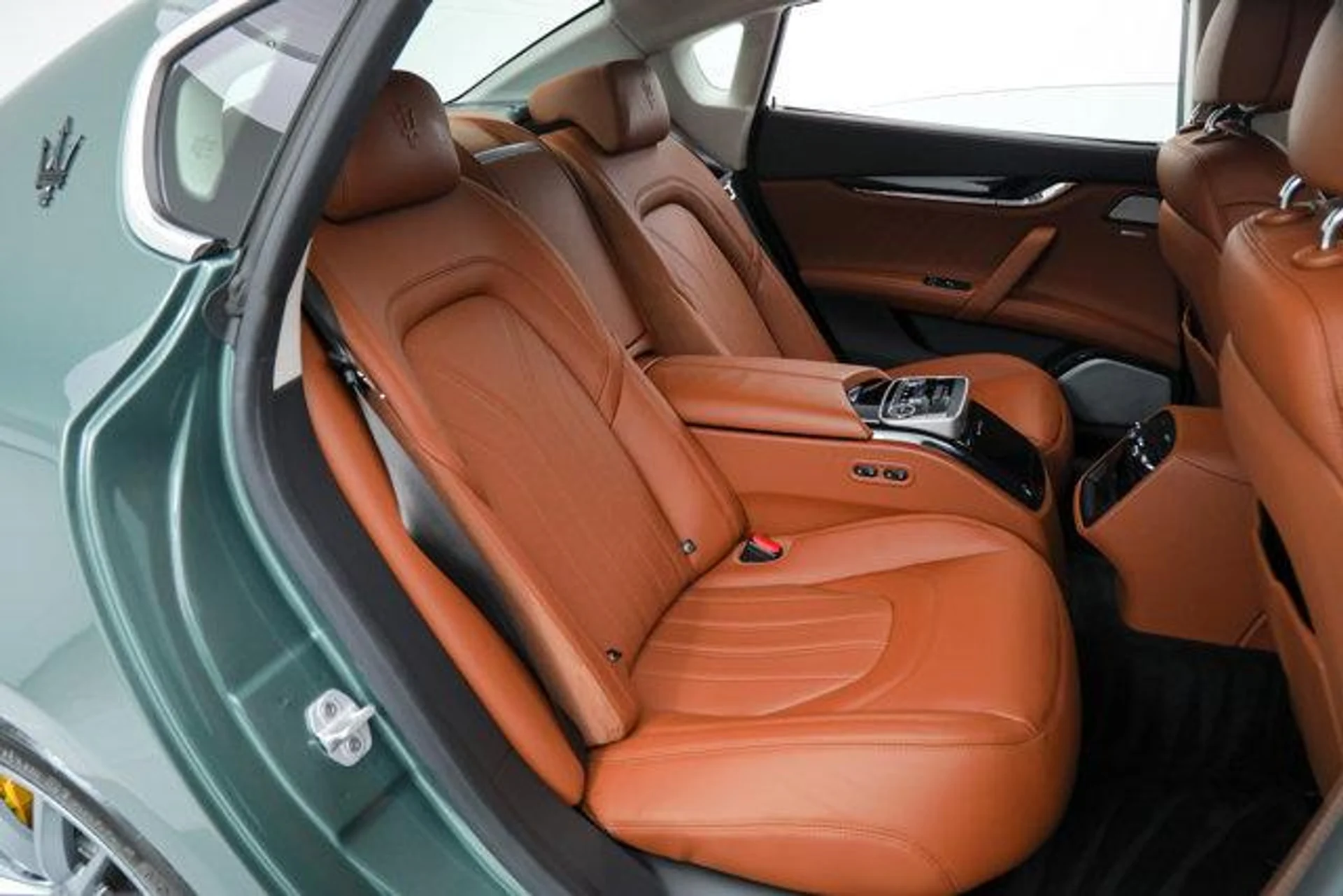 mph013_2170438300_OHB_9_Wcp_Lb_C_Qg_Mzm_LD_Jn_N5hif_Bg_6bbb1c5aaa