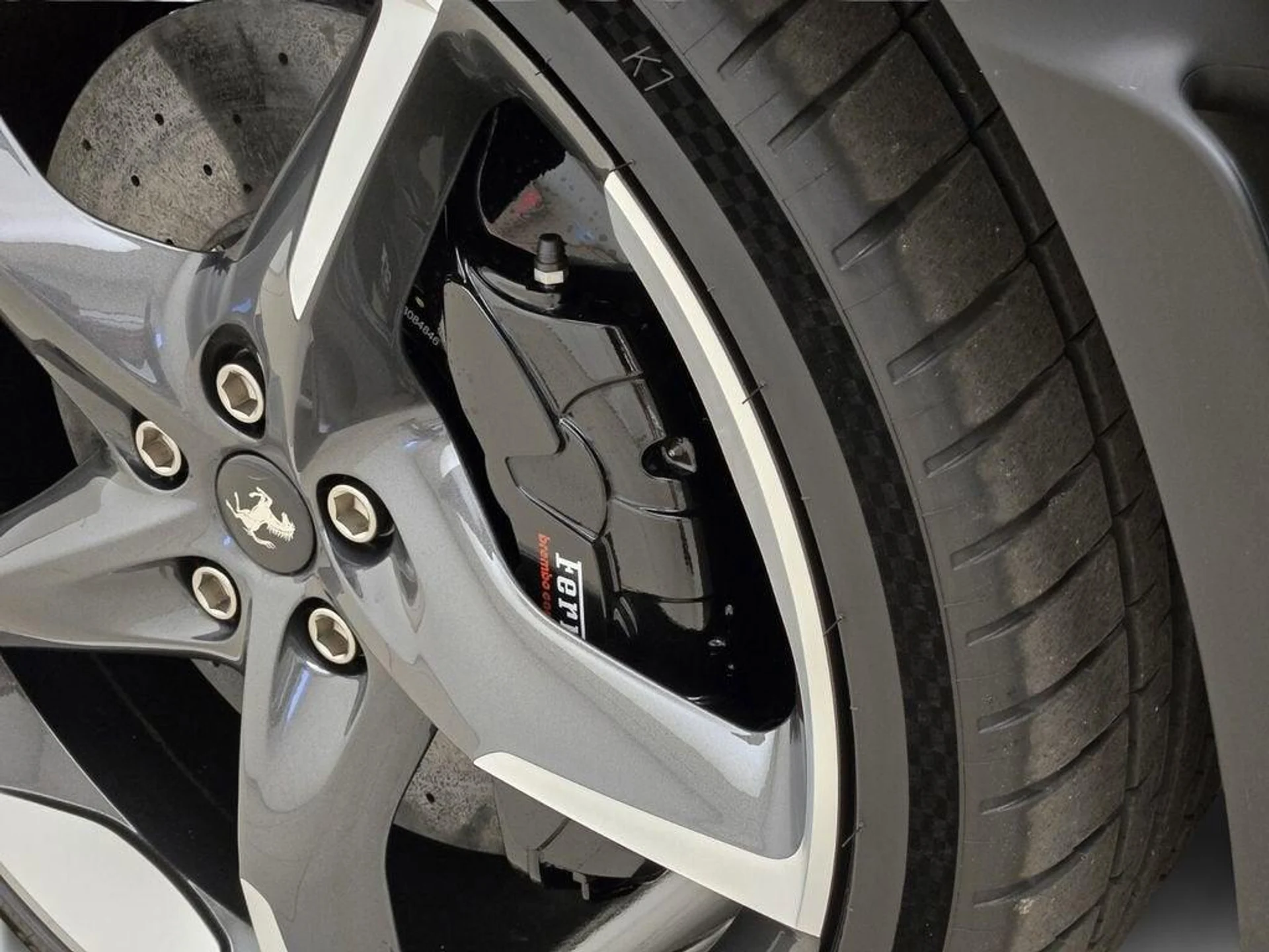 mph013_2171569762_Used_2026_Ferrari_Purosangue_1771612873_5a6787669a