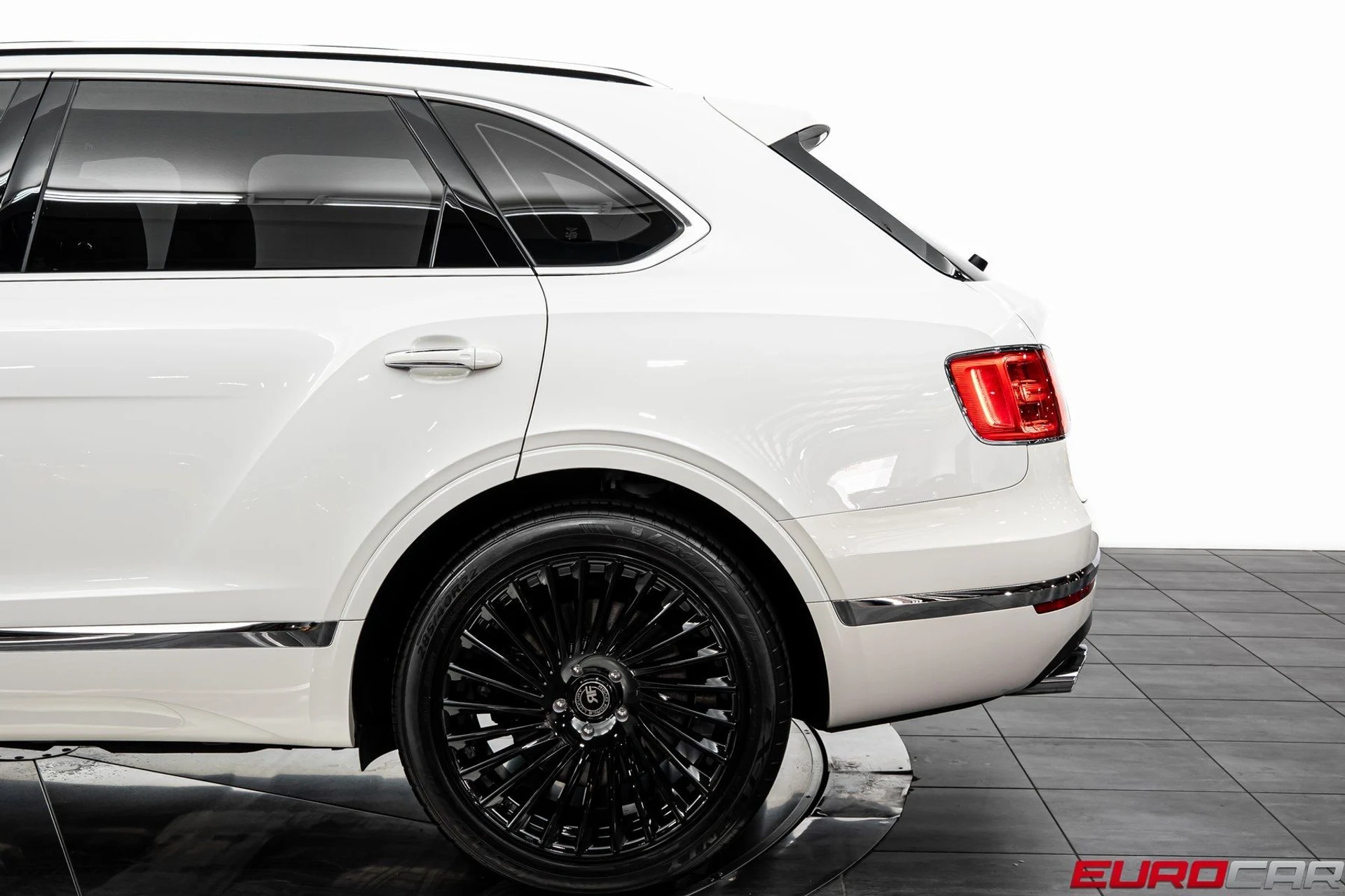 mph013_2179047065_image_14_7817913542