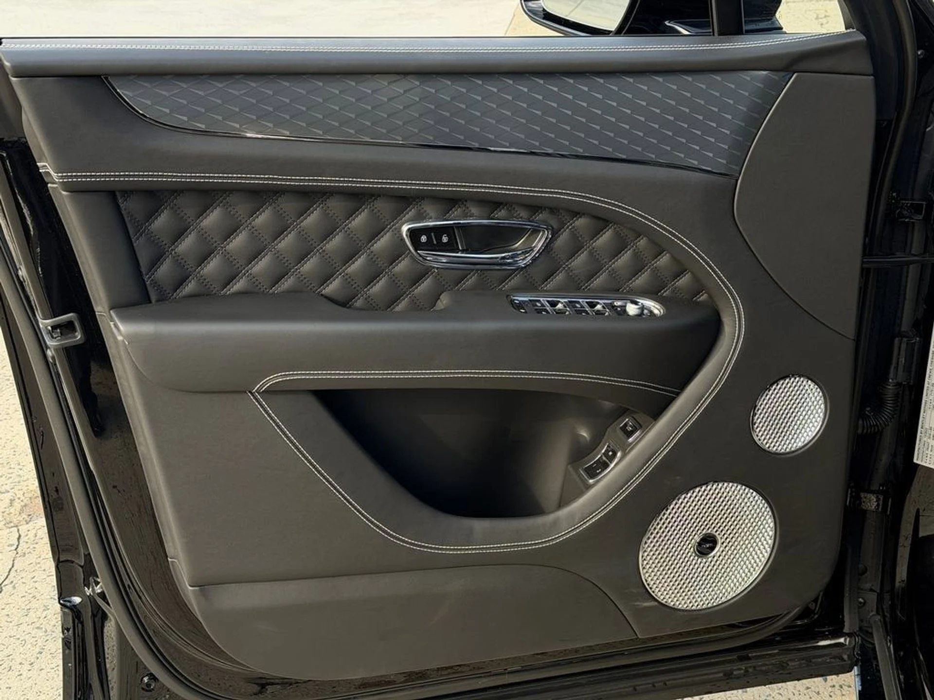 mph013_2180569437_bcc95513cf4748f493cb10c9e4213cae_c6241b778e