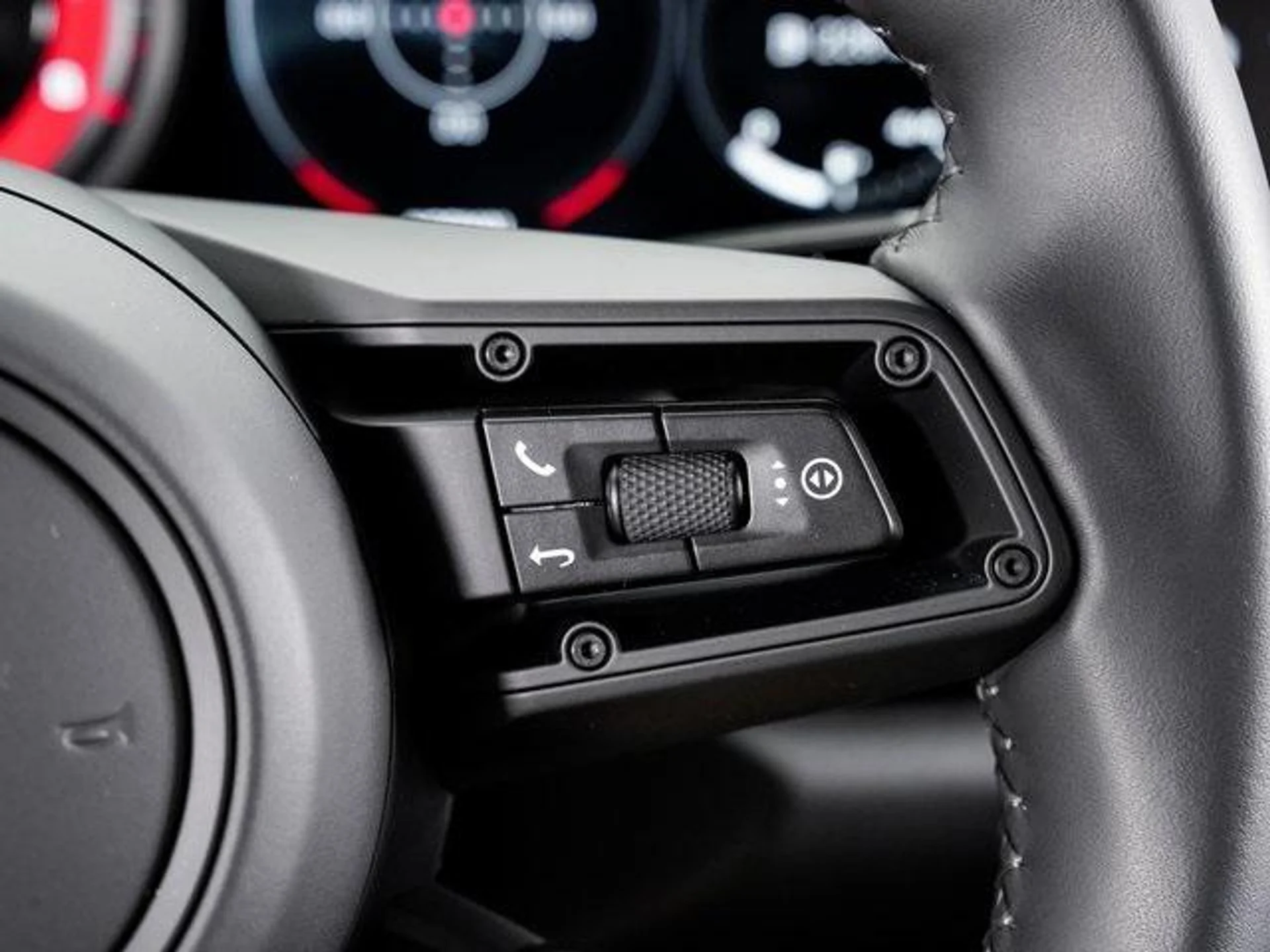 mph013_2185174988_k_Jn_Jvj_FYL_107_Pb1q_Papc96w_Zsxw_8b1de80d5f