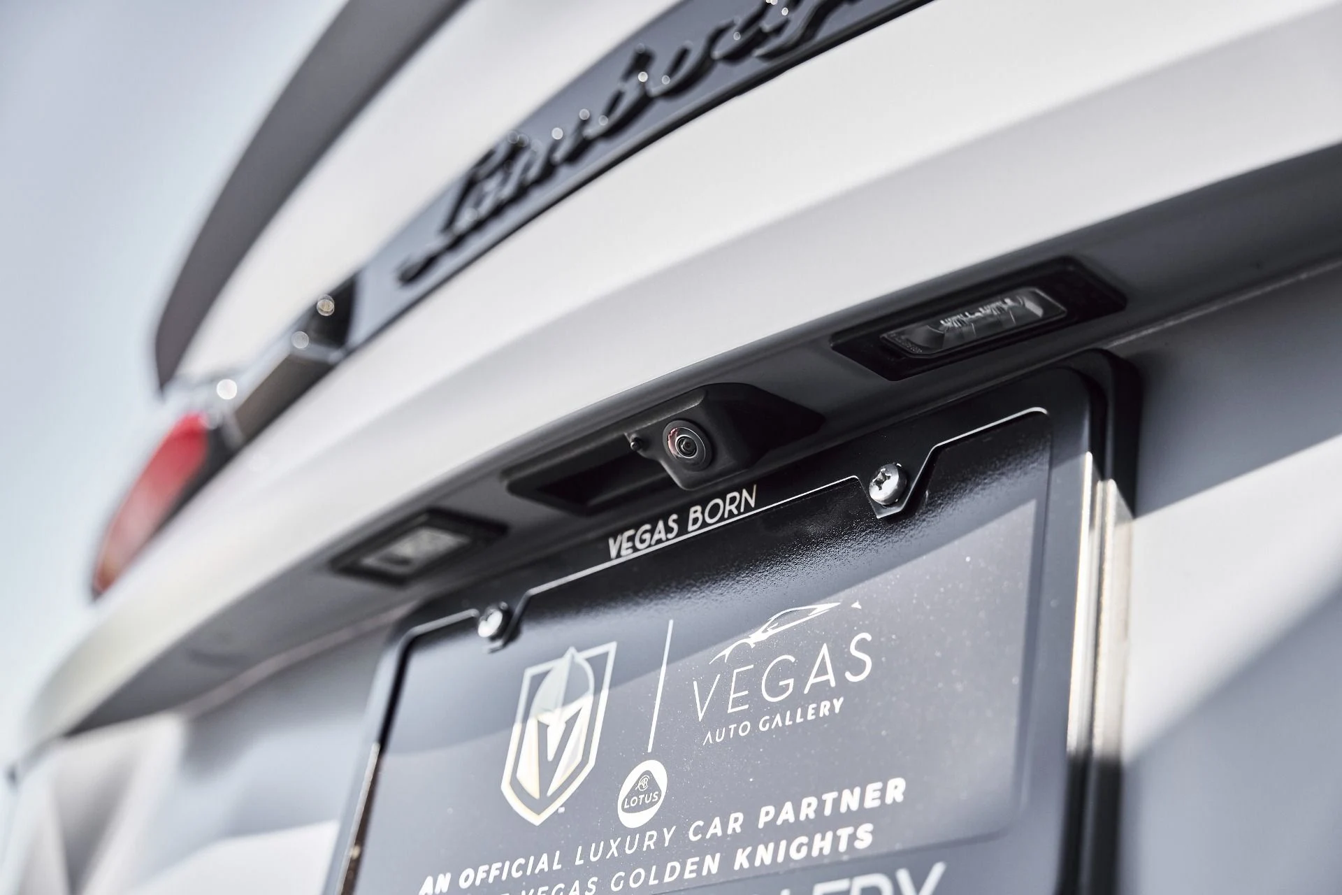 mph013_2196610558_Used_2024_Lamborghini_Urus_S_1779209016_6110f41d2a