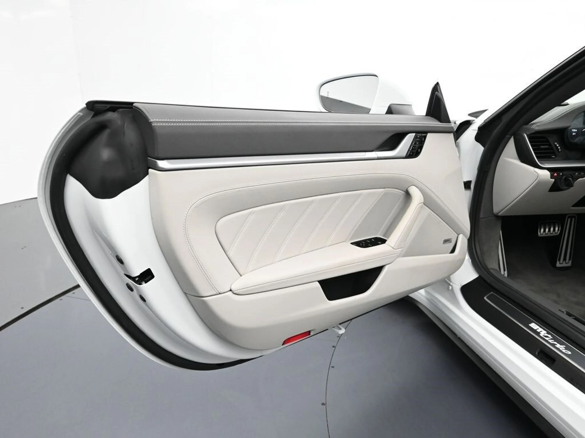 mph013_2200571887_e20681db84f961600455e0ab6cf688eax_8bfecec491