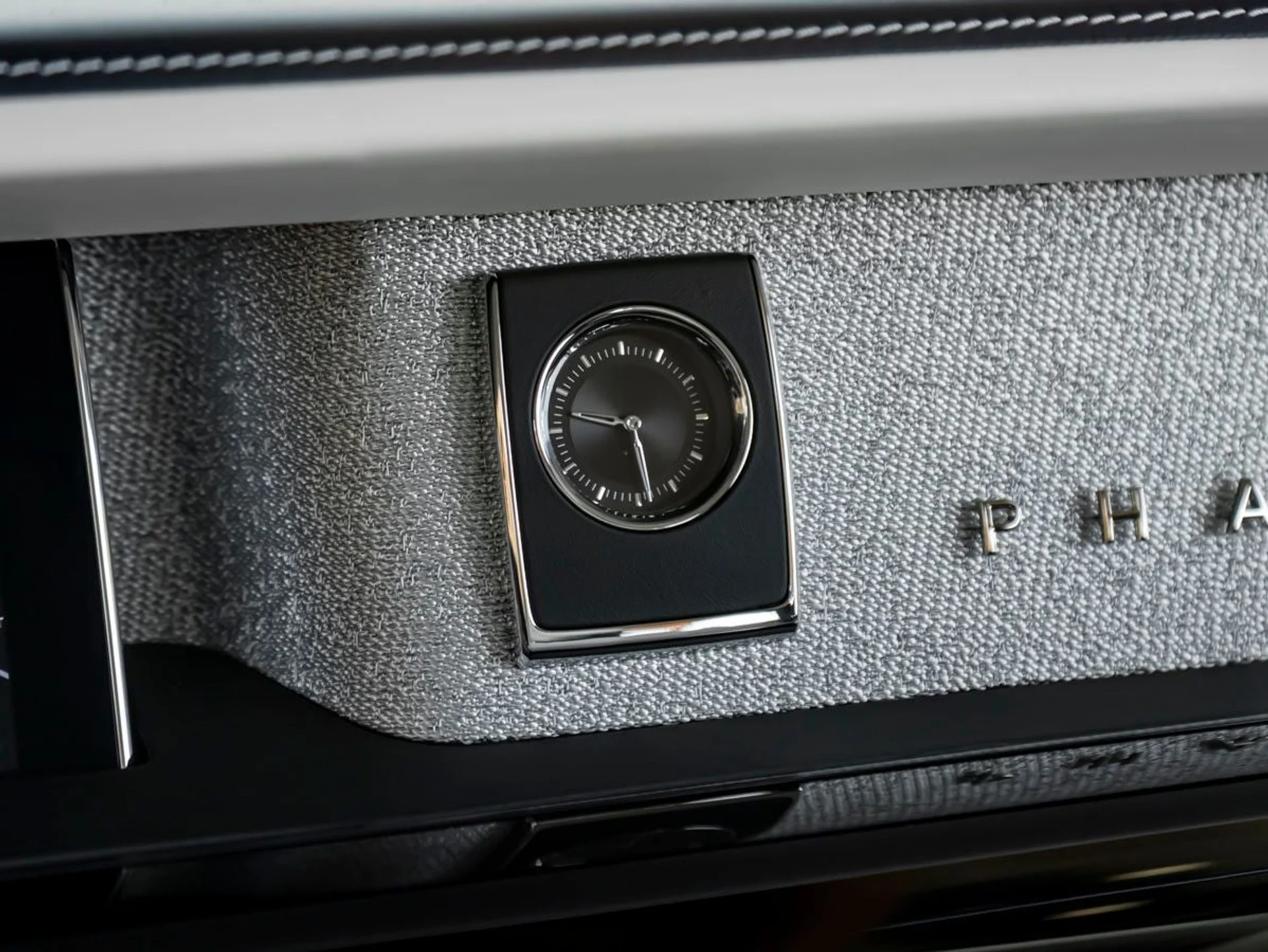 mph013_2206731896_14_e23dc13d5f