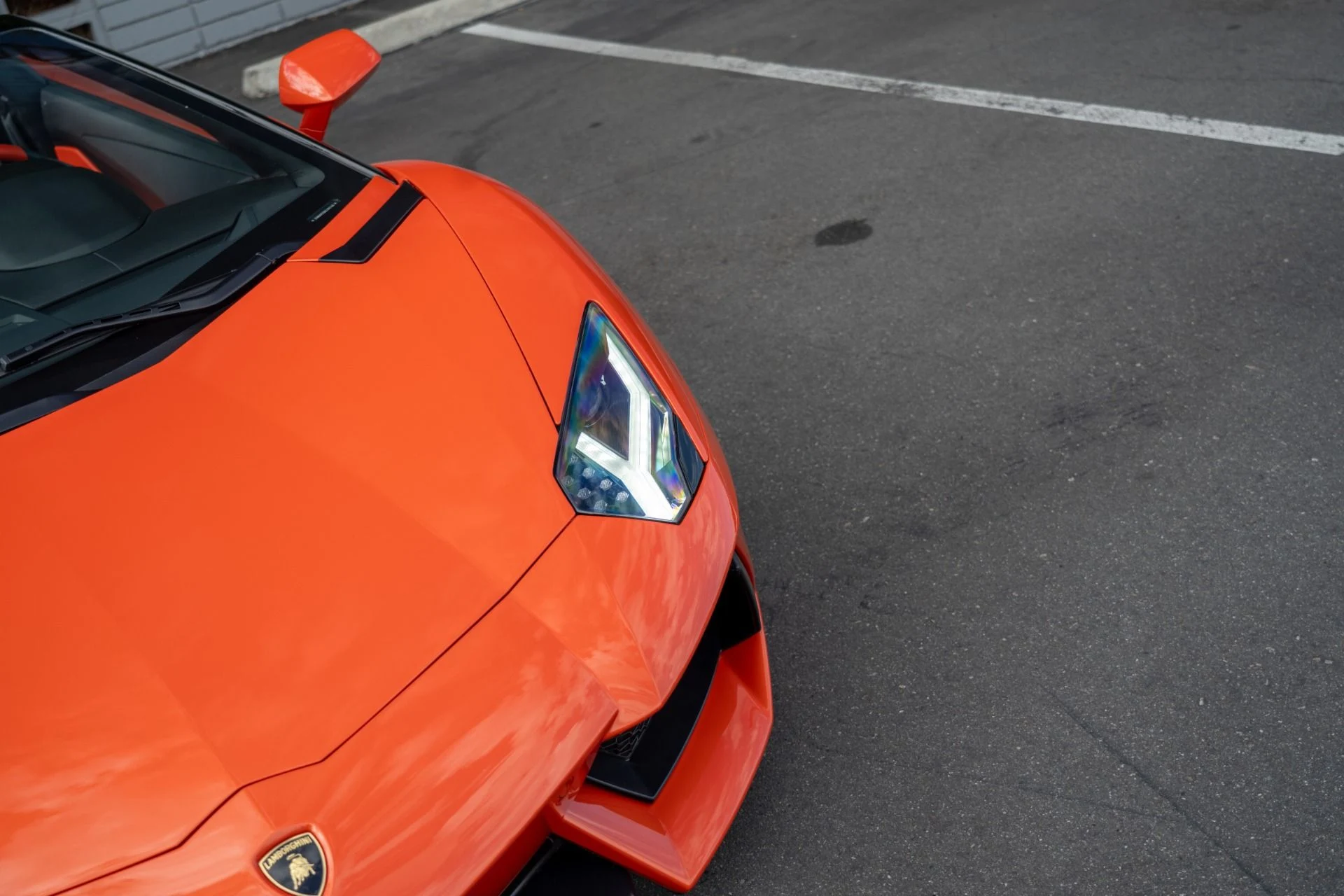mph013_2207037229_Used_2014_Lamborghini_Aventador_LP_700_4_1760049910_e9ee5dfda5