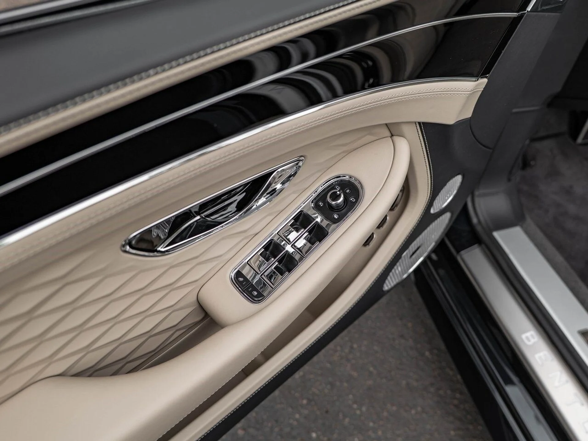 mph013_2216300344_f5c523eadeeaa47d9d6b72696d17a662x_2e2ecb02f9