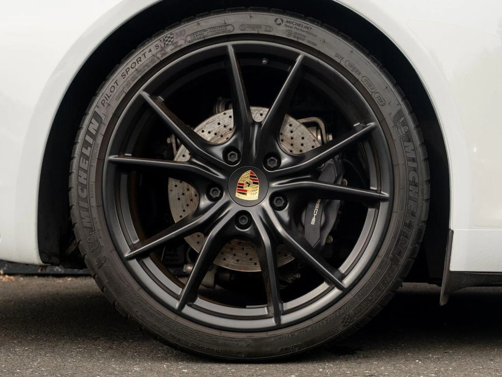 mph013_2222482408_H6_Kz_Law_V_Ccj_Gkvpuxjxmn5vsqk8_914380bfb4