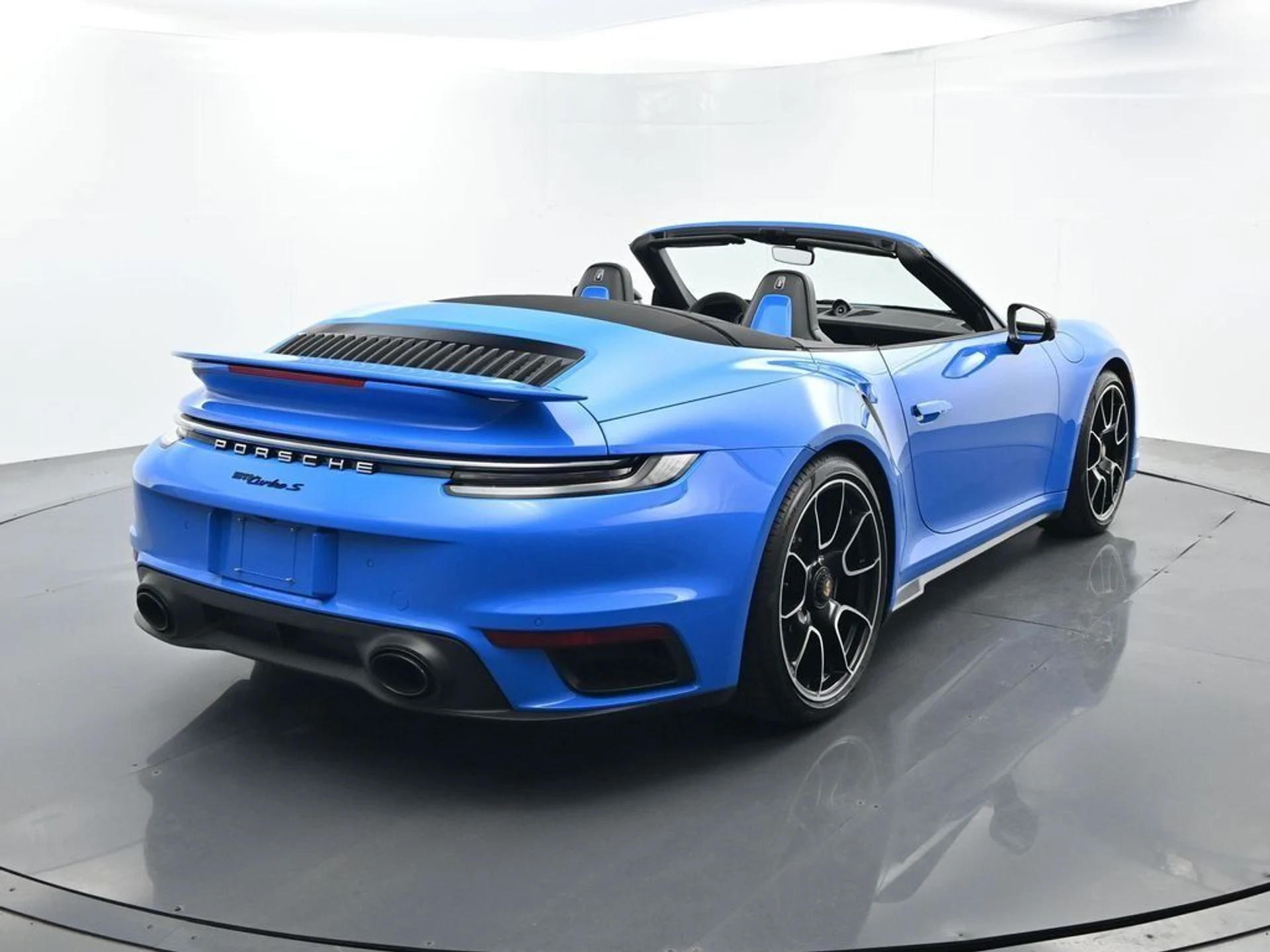 mph013_222288461_800af6568aaa0db9f027f7b3026a8c63_43dd4c291e