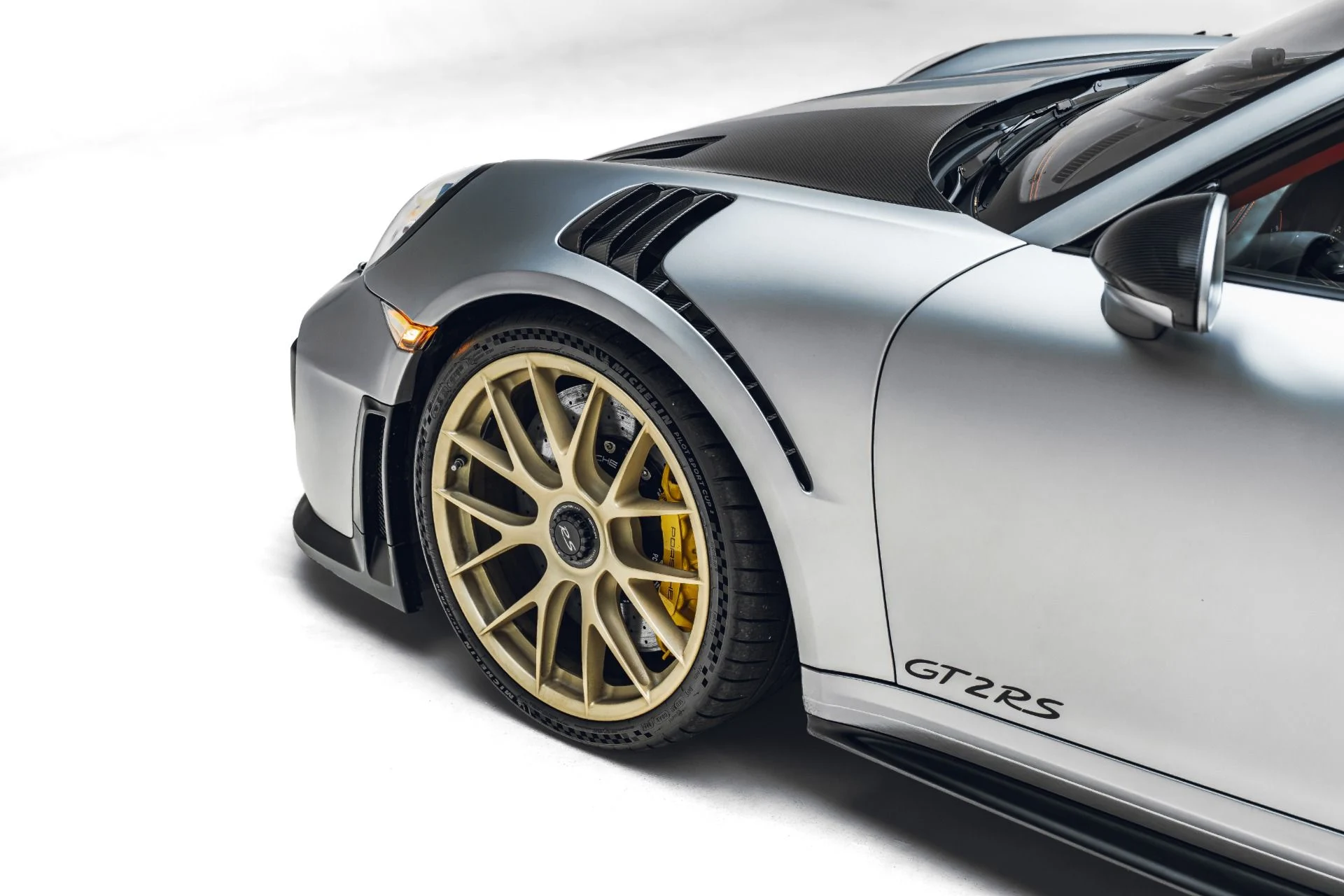 mph013_2238561621_Used_2018_Porsche_911_GT_2_RS_1782090394_f410d74264