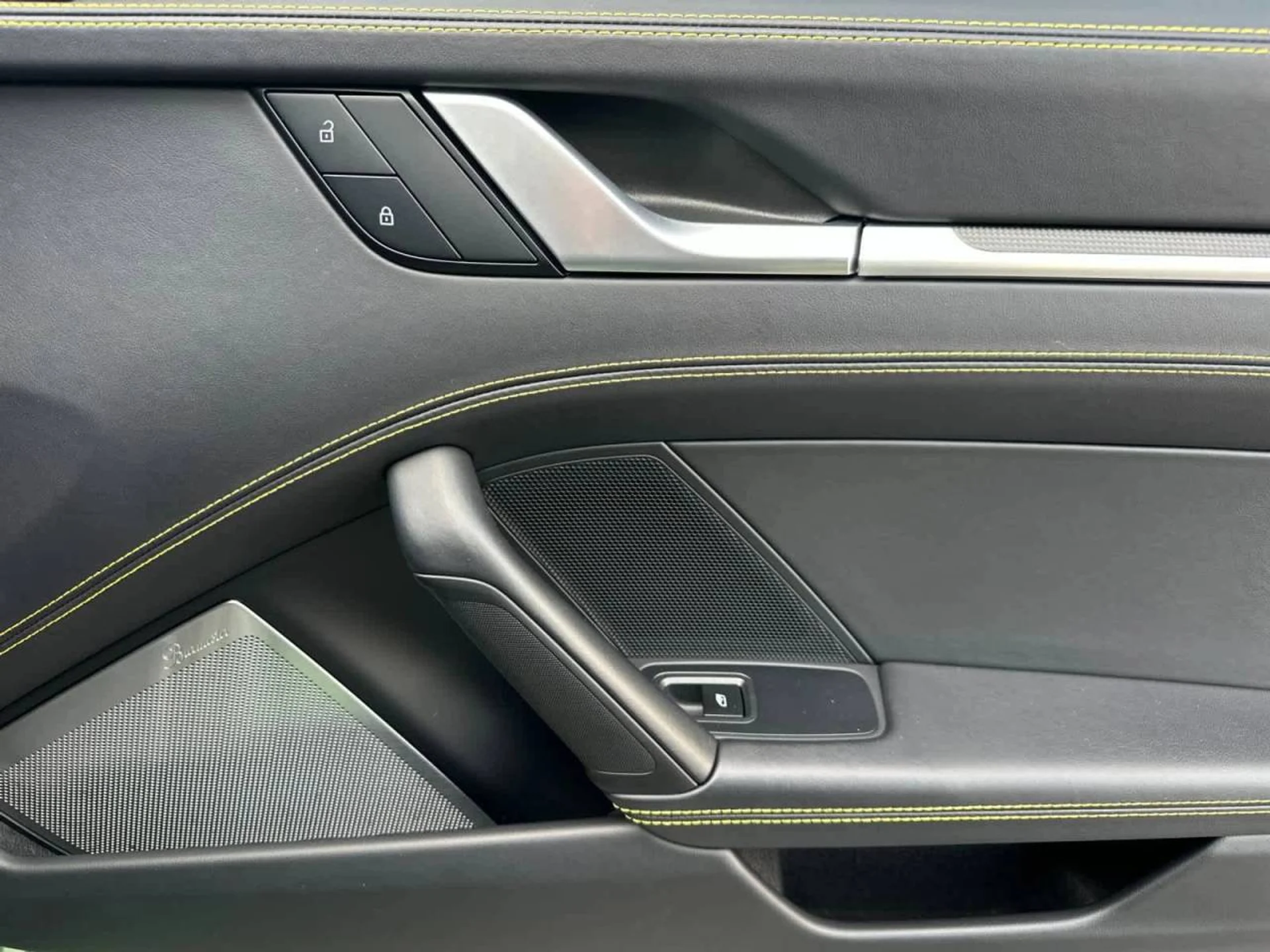 mph013_2239747869_14_aca605ff1c