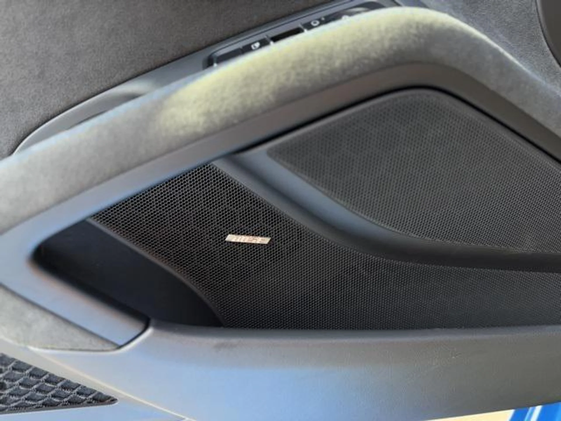 mph013_2240147083_hx_Fo_N0_Mev_QHE_47h8iwbw_P_Bgfg_U_827468393a