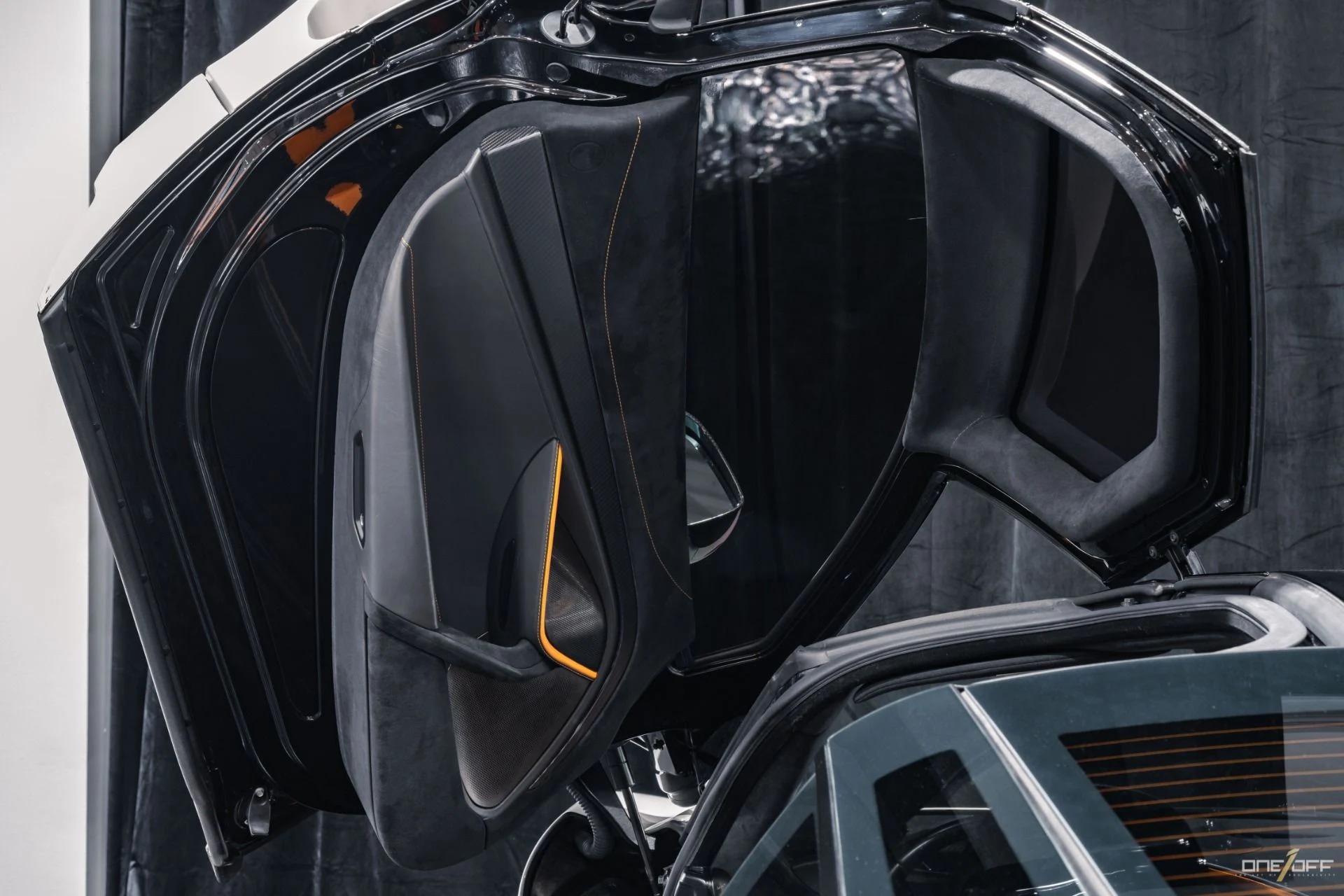 mph013_2245160474_Used_2018_Mc_Laren_720_S_Performance_Massive_360_K_MSRP_Wrapped_Matte_White_1768950620_3c7a35d65b