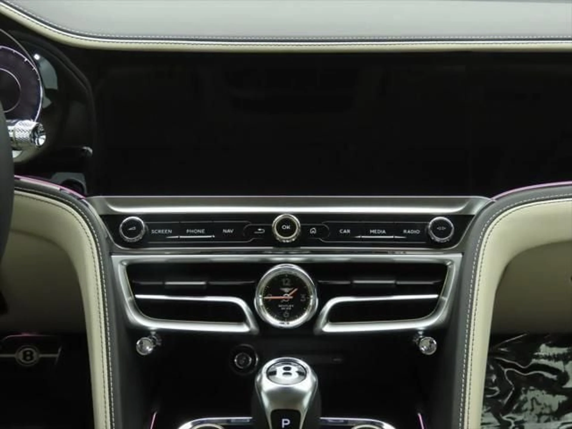 mph013_2245365166_used_2025_bentley_flying_spur_blackeditionsedan_8119_23021249_14_640_10ffefe6c8