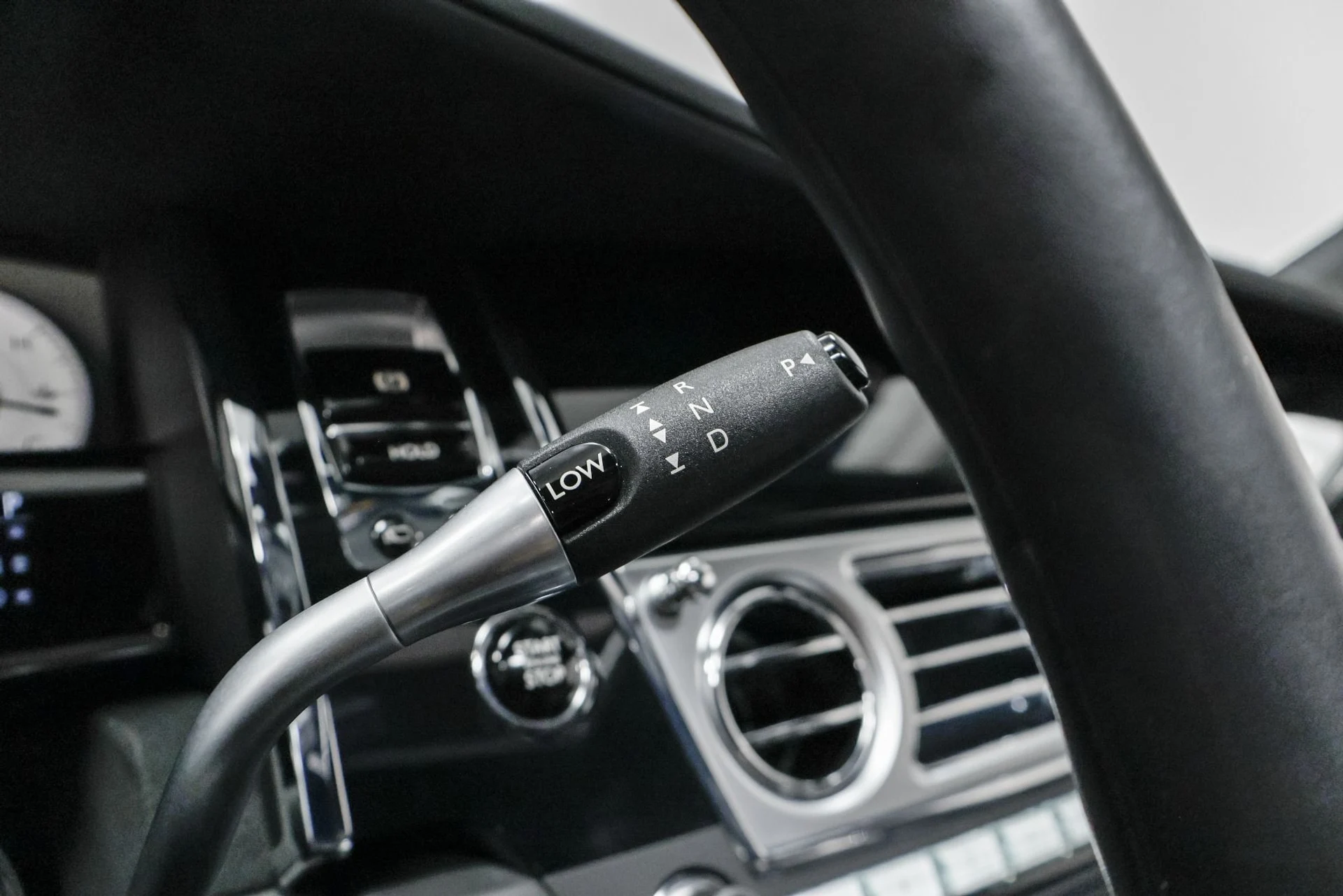 mph013_2252967966_Used_2016_Rolls_Royce_Ghost_Base_1761576536_de61773afa