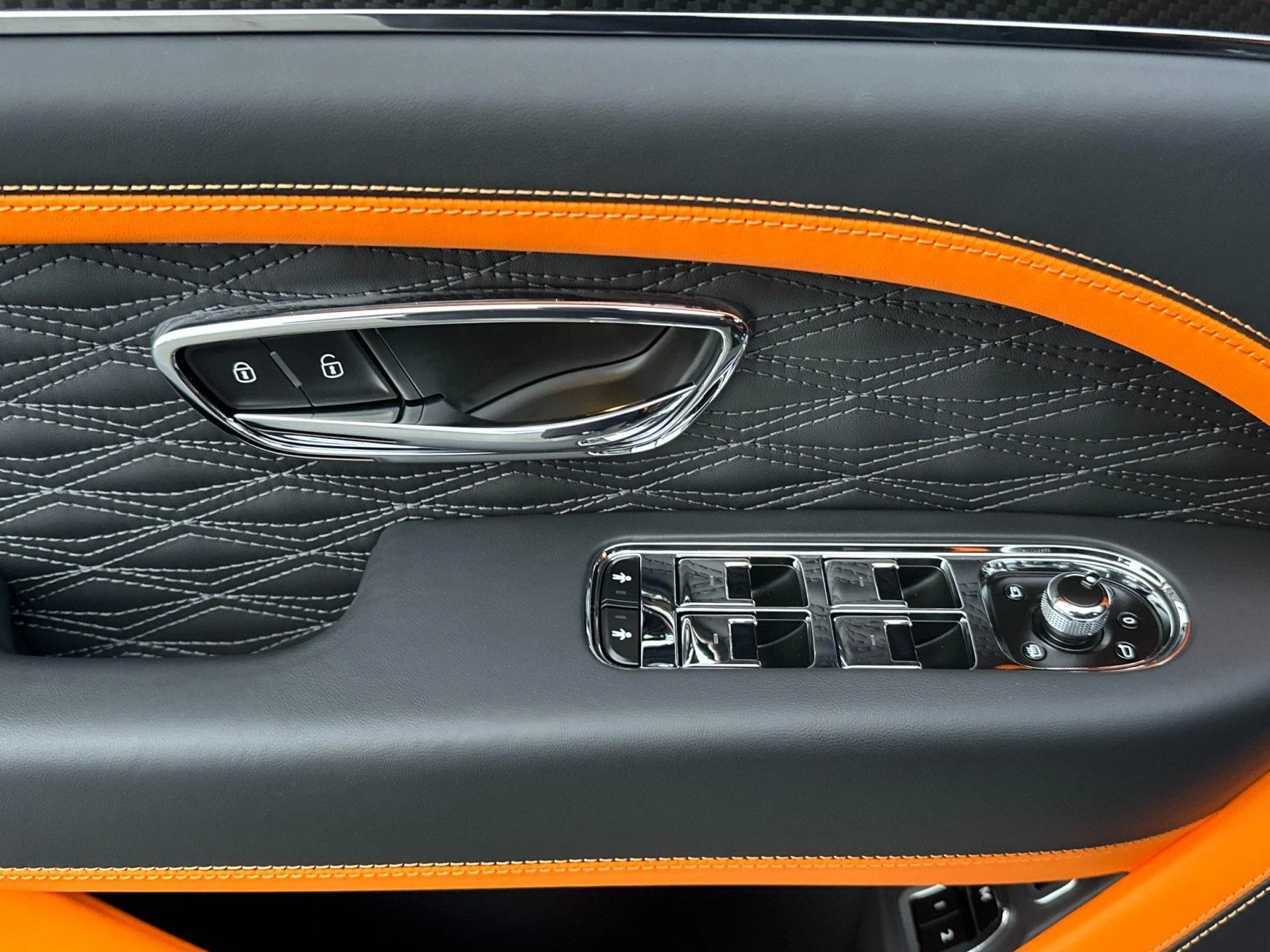 mph013_2256770188_New_2026_Bentley_Bentayga_Speed_1766589045_4908558311