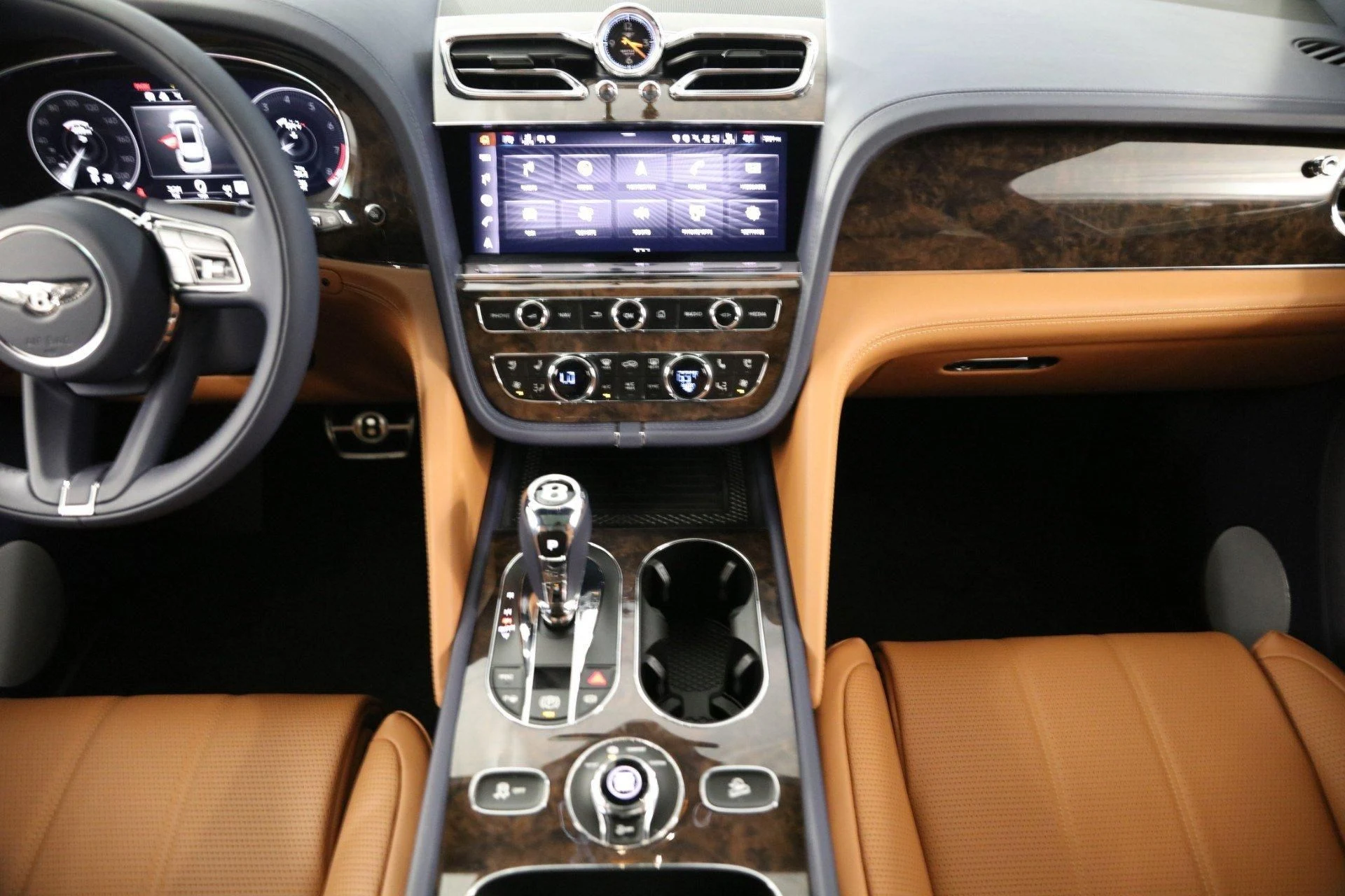 mph013_2261197231_Used_2022_Bentley_Bentayga_V8_1678278179_692f938ac9