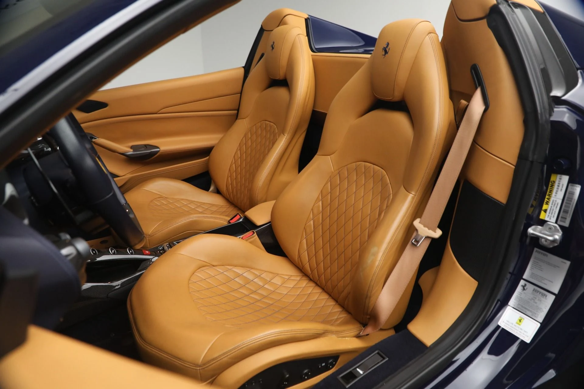 mph013_2261342823_Used_2017_Ferrari_488_Spider_1781020224_9a657d23a1