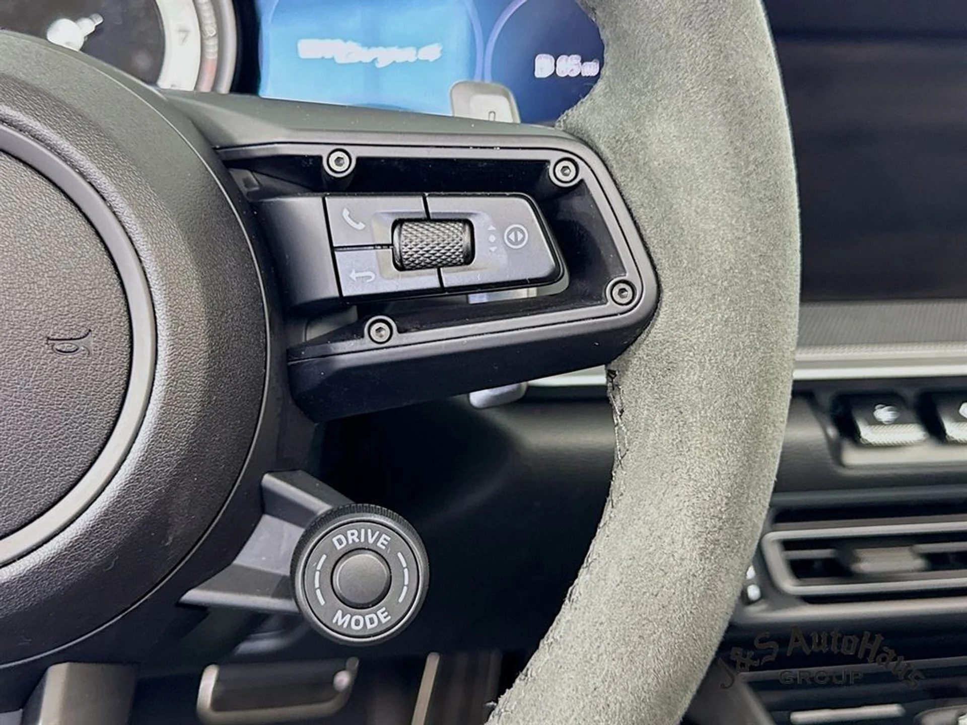 mph013_2266982307_gwzxu29y580tdsm569ikpes3ipwx_1a26d25ff1