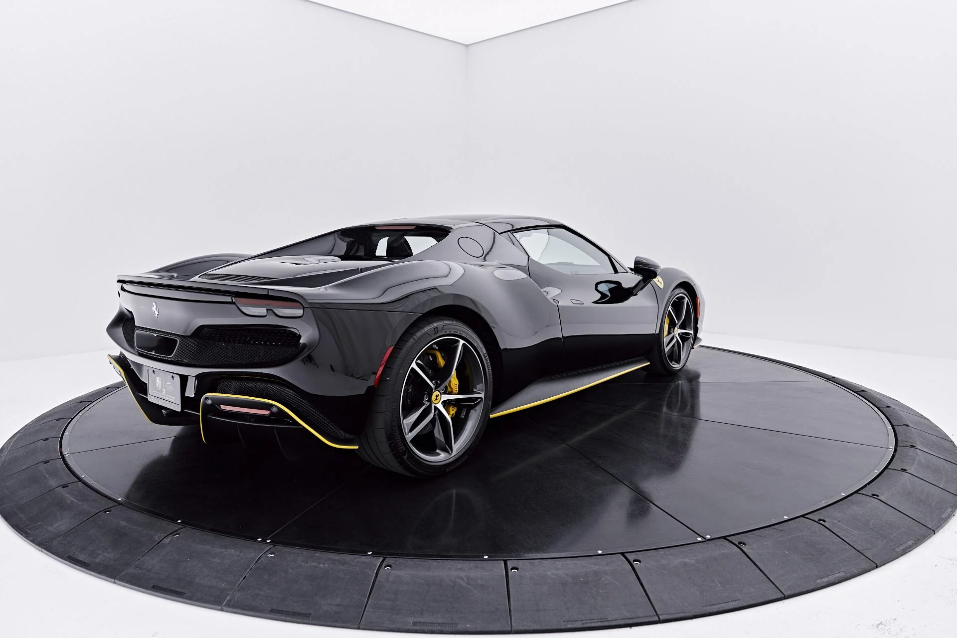 mph013_2270505557_Used_2023_Ferrari_296_GTB_Base_1785209348_3a96ec3bc7