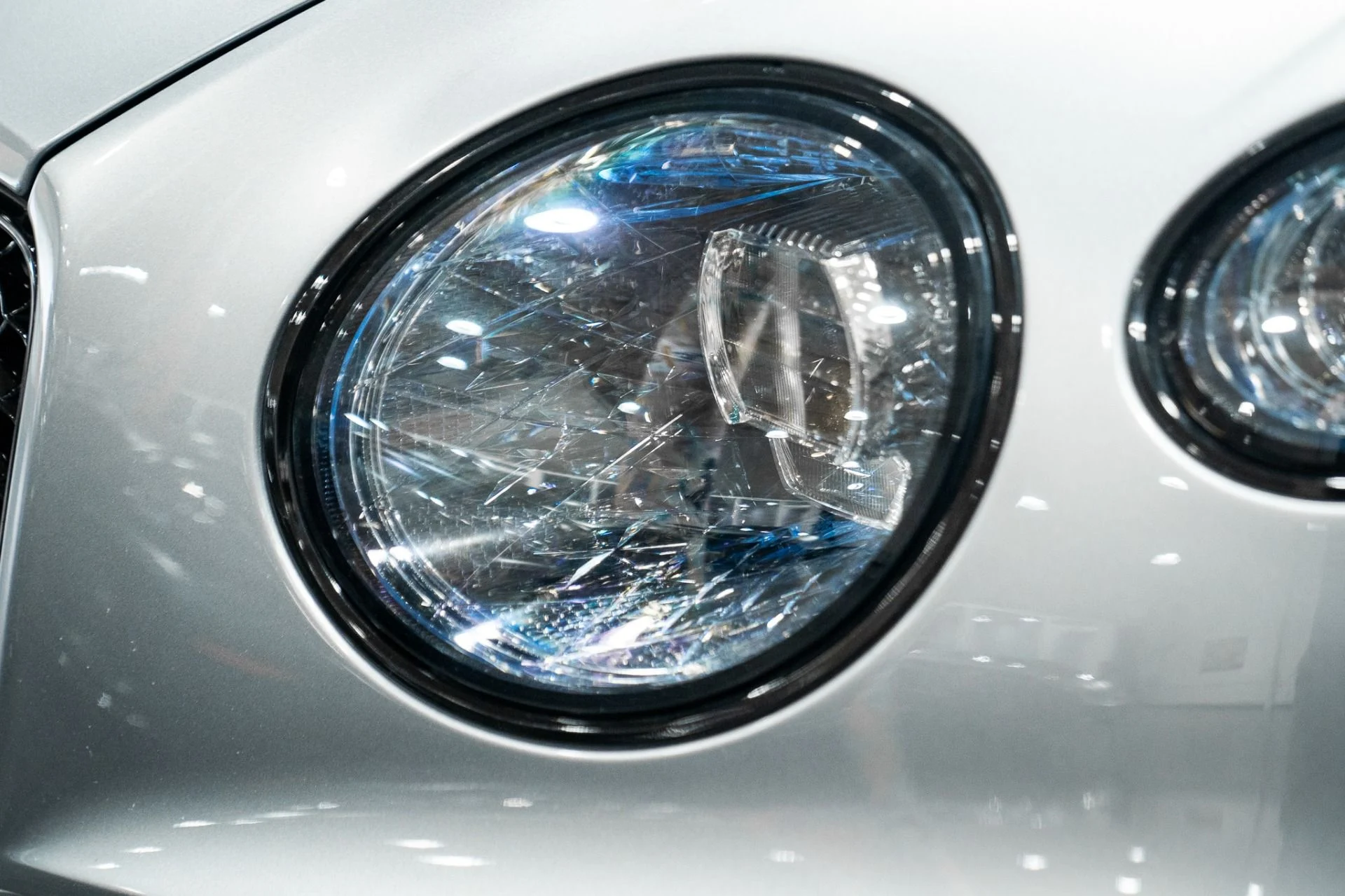 mph013_2271179416_Used_2022_Bentley_Continental_GT_V8_1769449336_1da42c6986