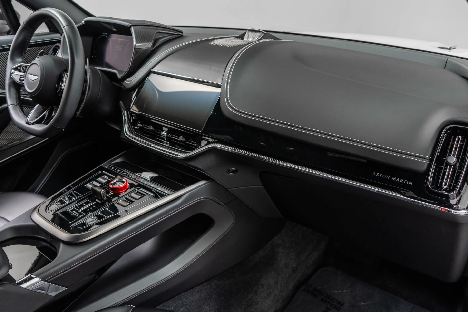 mph013_227211348_Used_2026_Aston_Martin_DBX_S_1792083378_e27cbc8985