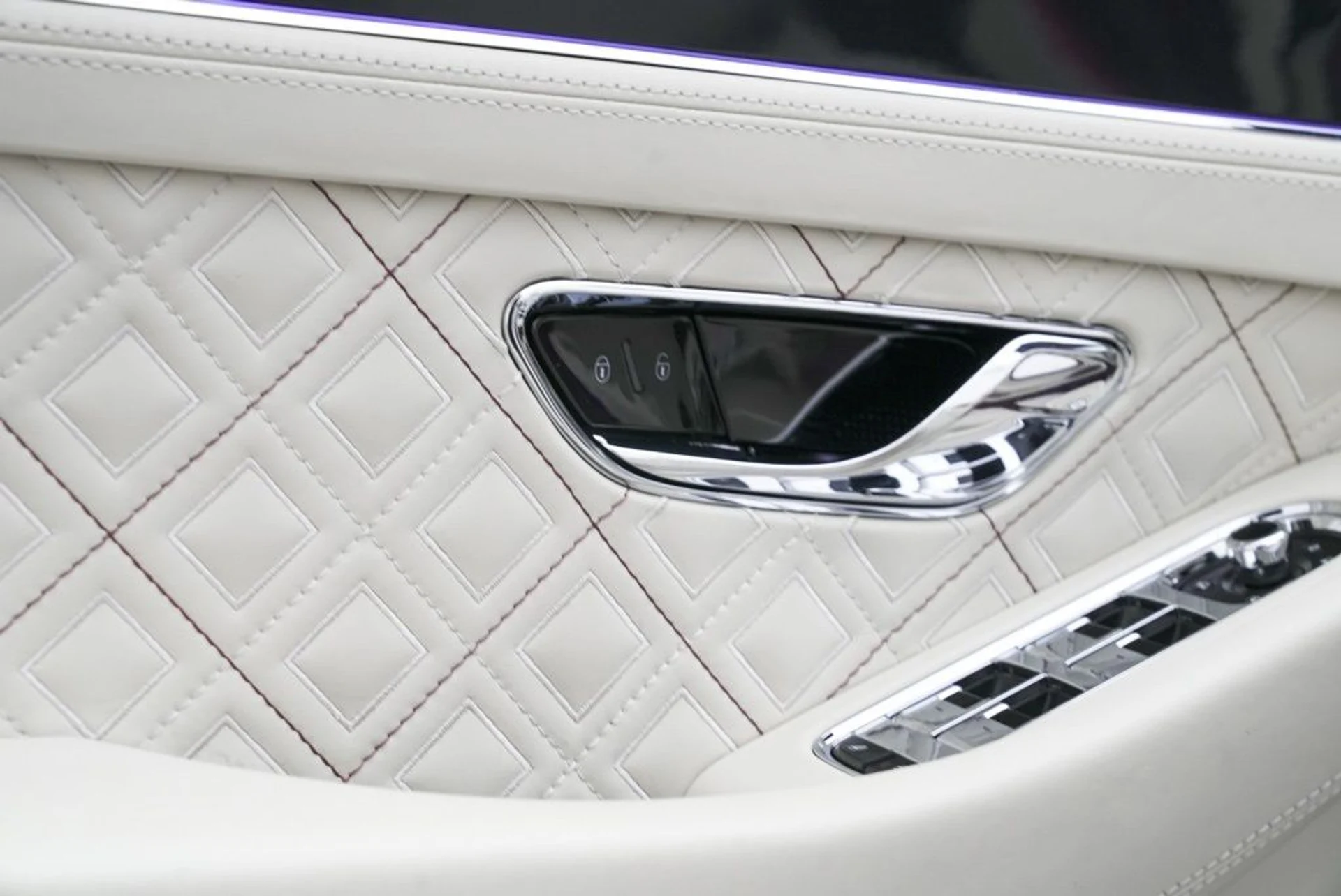 mph013_2273559285_6e9dn6dsgxpeh39lah7ckebne7r2_0c23a29dbf