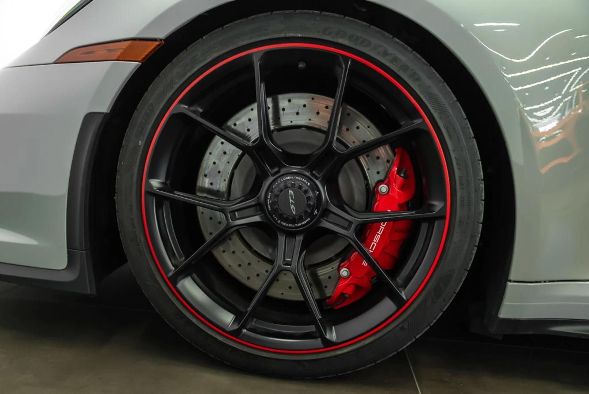 mph013_2274162134_porsche_911_2022_b2ca4166ef