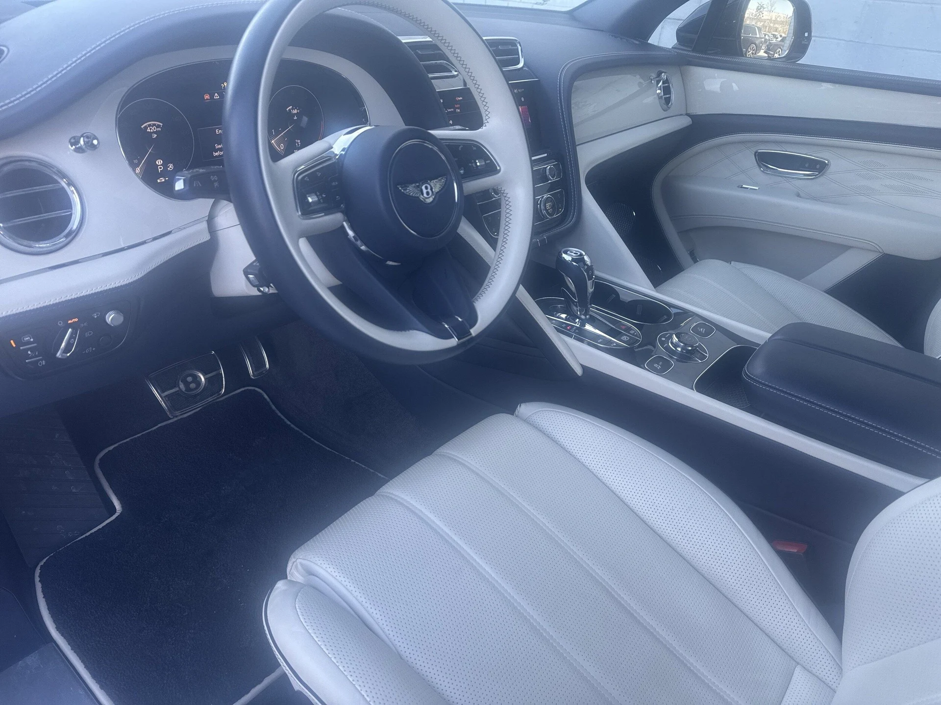 mph013_2274441544_5861a70684e5a89806fede501aa4d084x_ec2fce456c