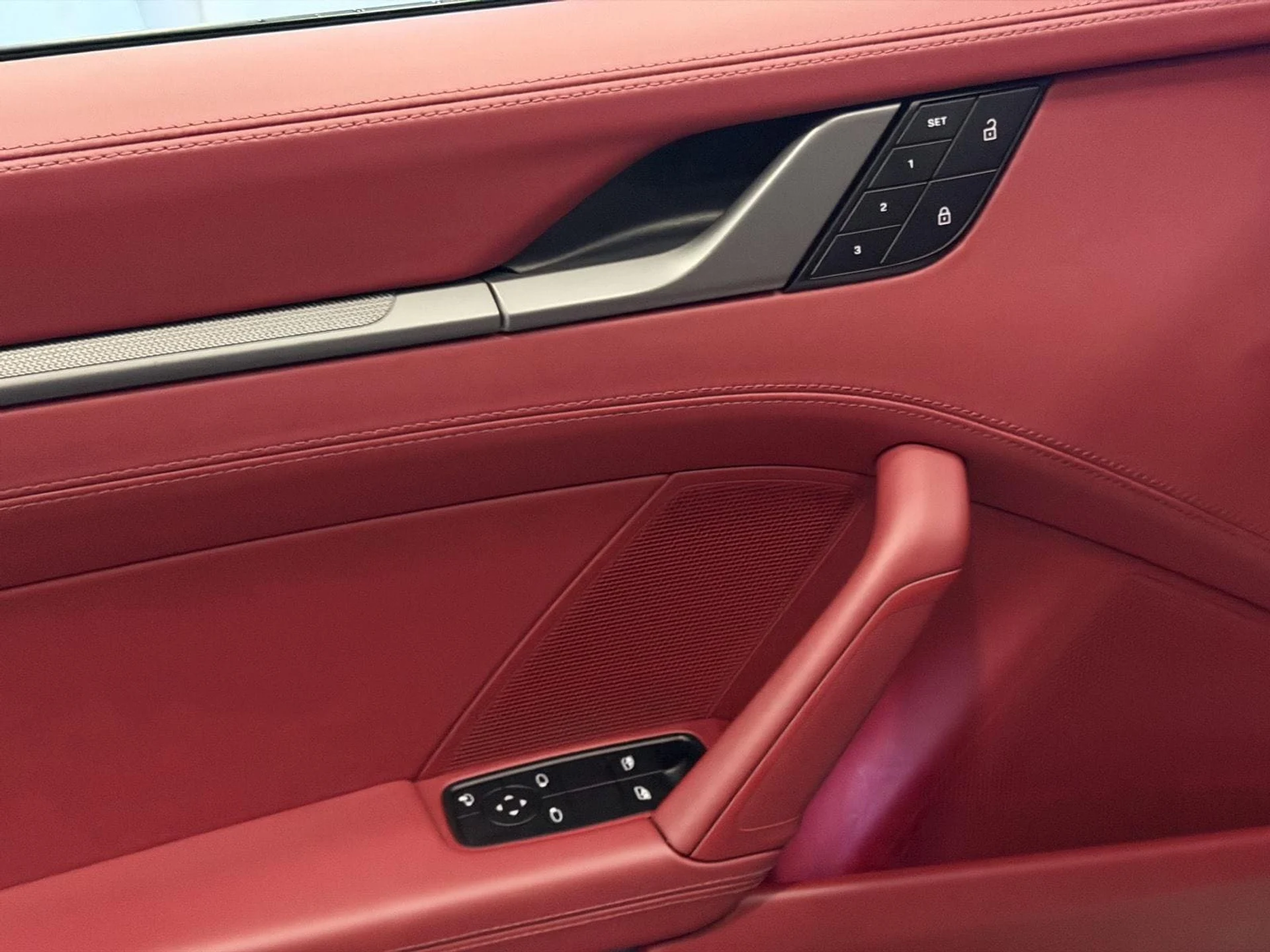 mph013_2281078878_a22f54650d46377f2fa0c583fbbe9fd4x_7674ddcba6