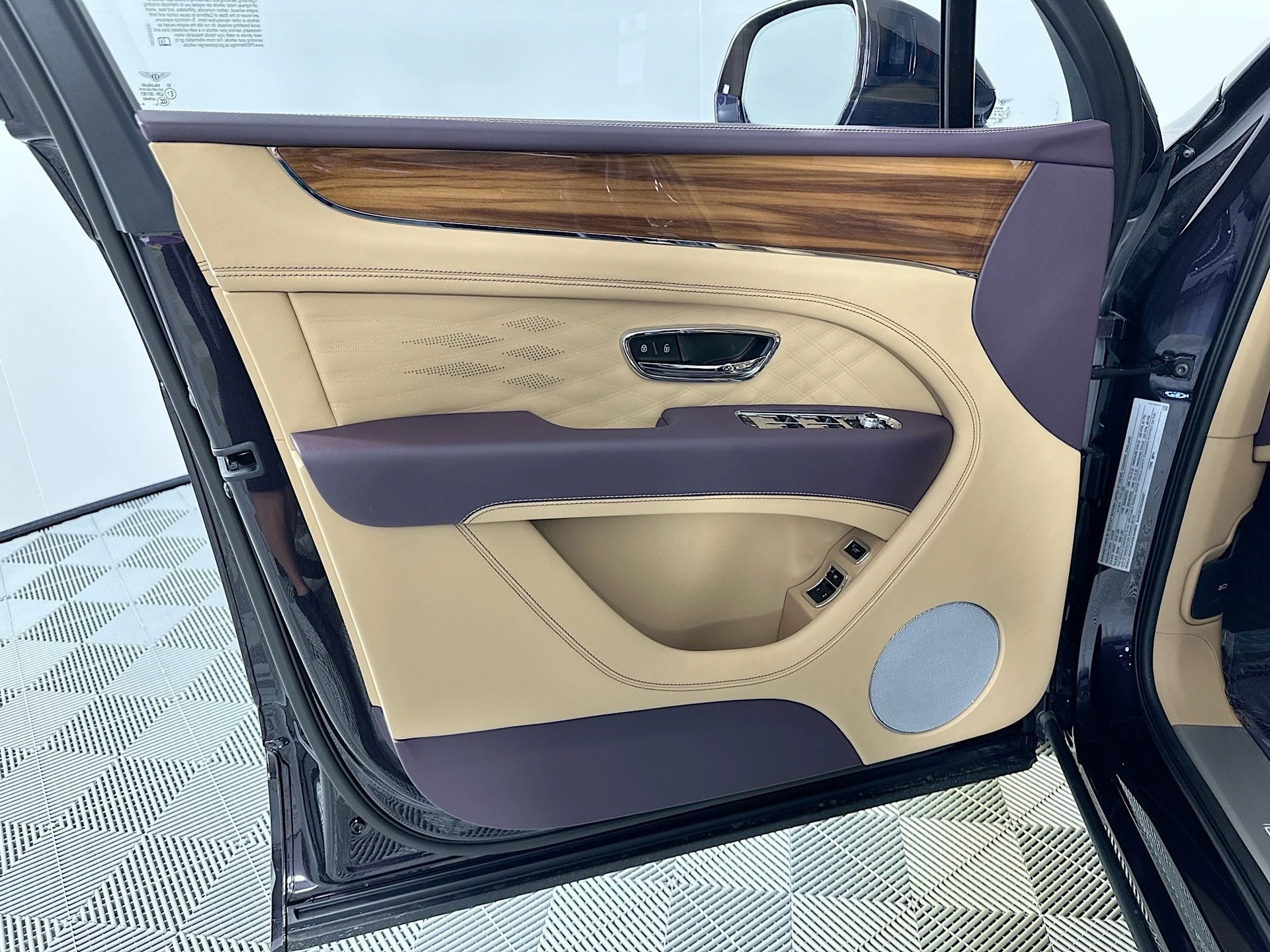 mph013_2284733259_14_c5cd0cb951