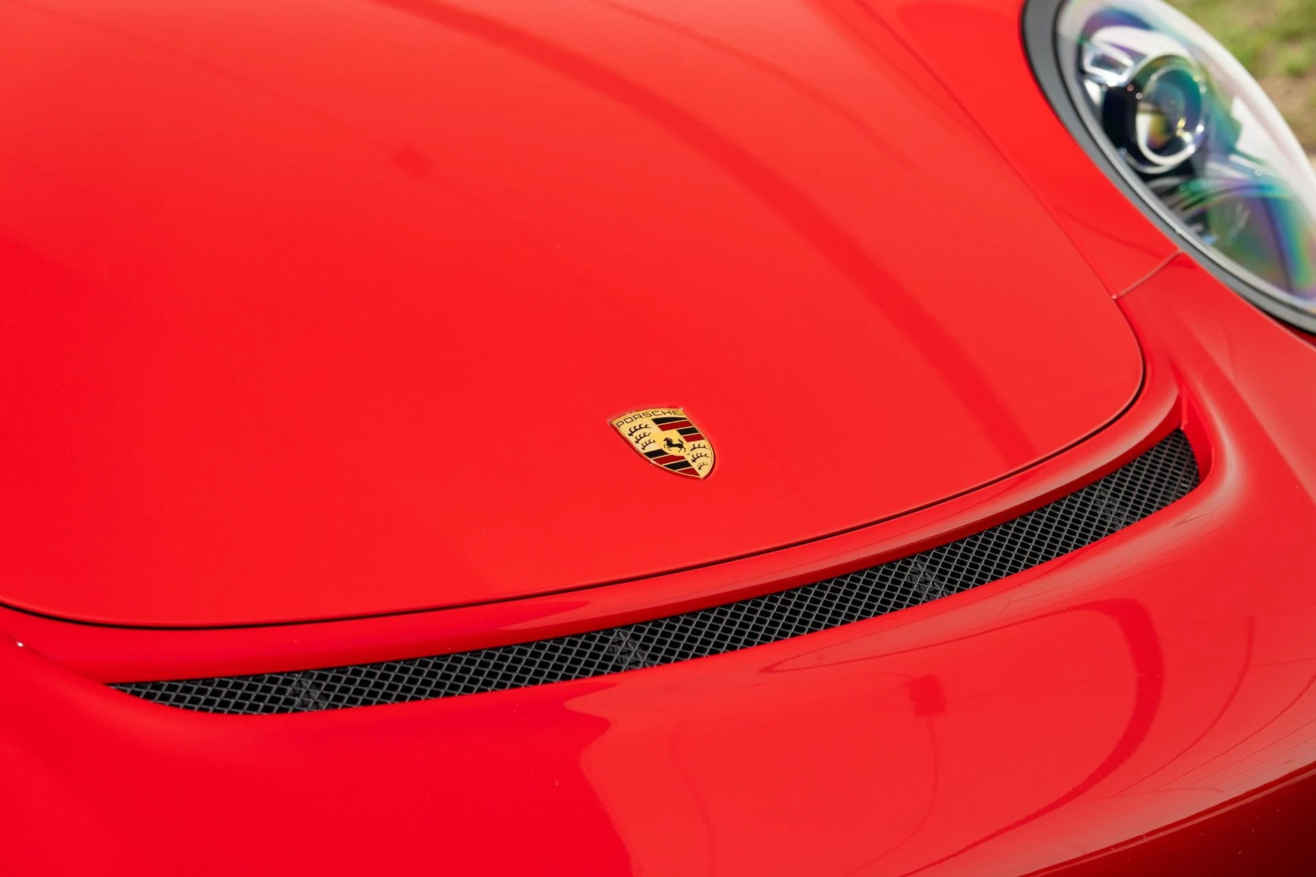 mph013_2288616383_Used_2018_Porsche_911_GT_3_1755032810_5346c37d92