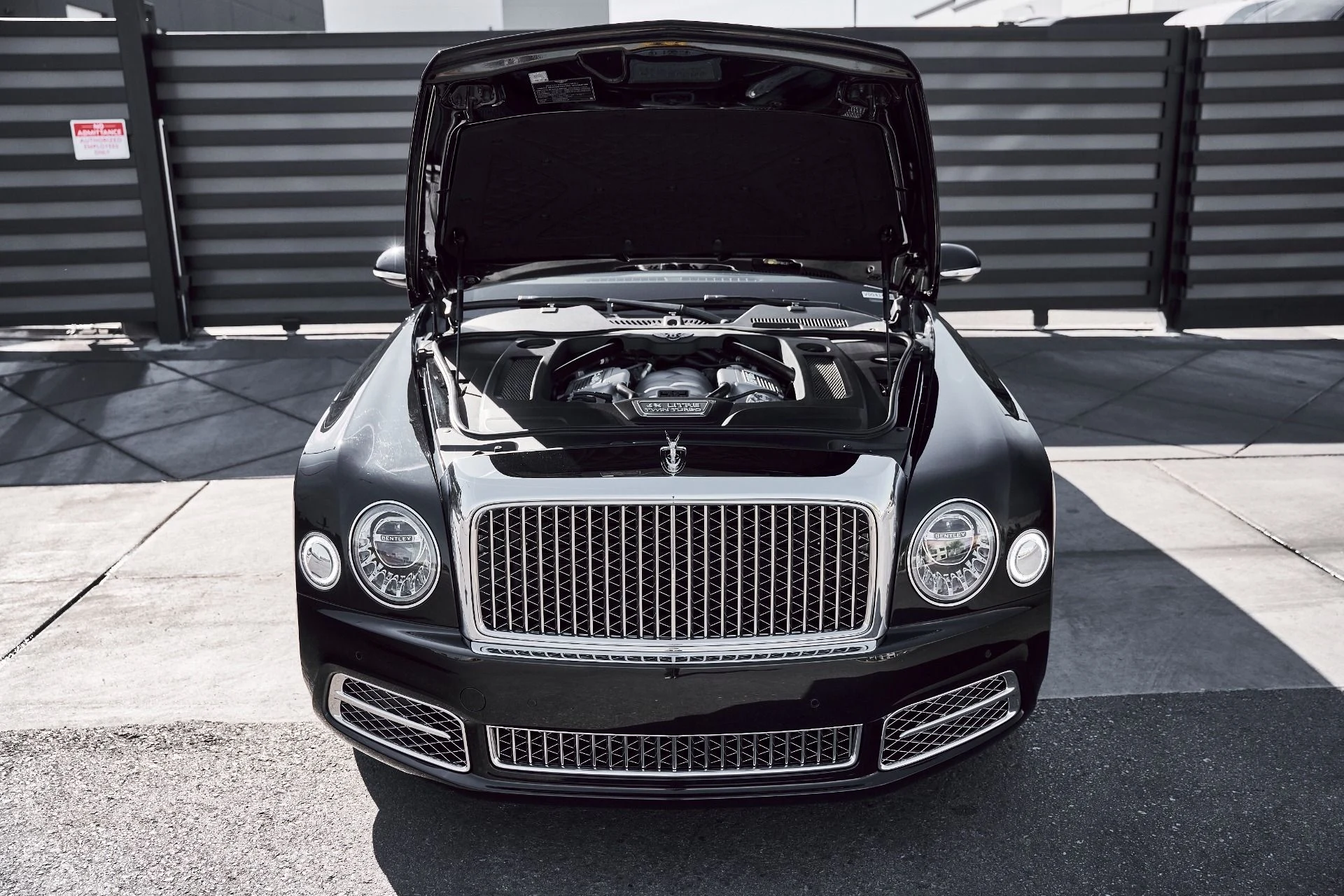 mph013_2289495098_Used_2019_Bentley_Mulsanne_Base_1773861339_6484c4a422