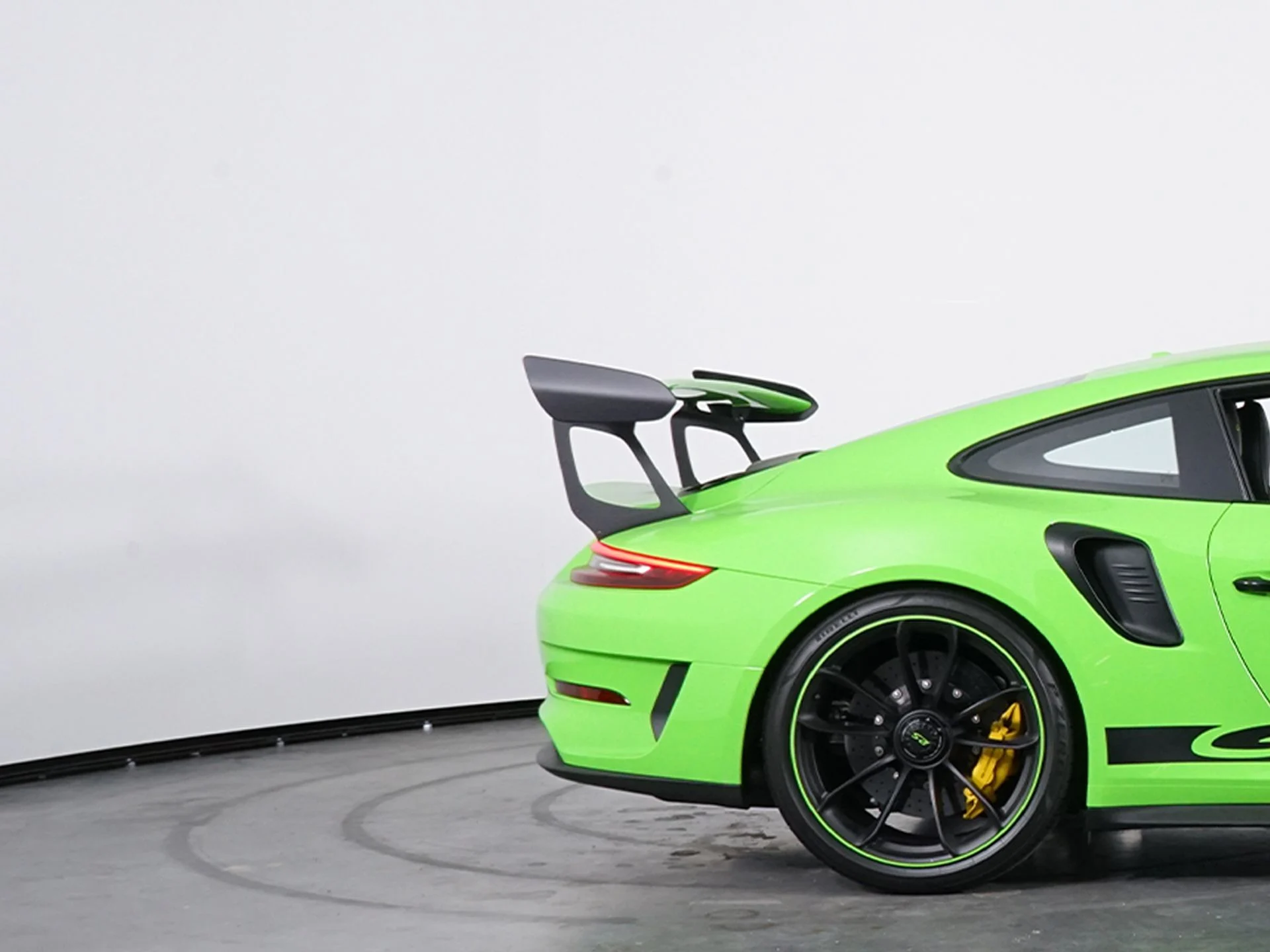 mph013_2296955128_c9413c44a9402575a64efd6adf92a432x_7d1d950757