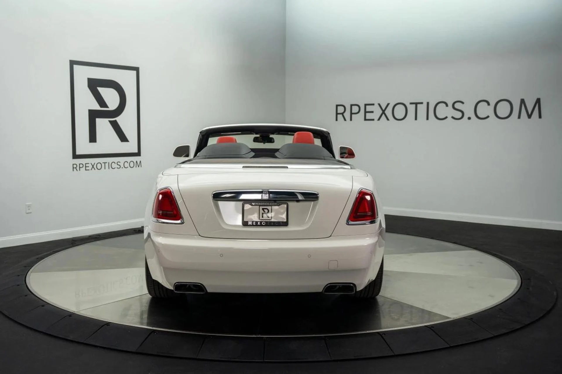 mph013_229947243_a4d459384c9ccd4de146e0d46a5172d8_e7c1373144