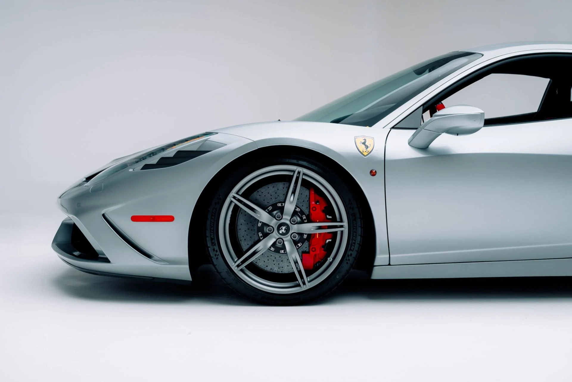 mph013_2299887351_Used_2015_Ferrari_458_Speciale_1764610565_5e41343080
